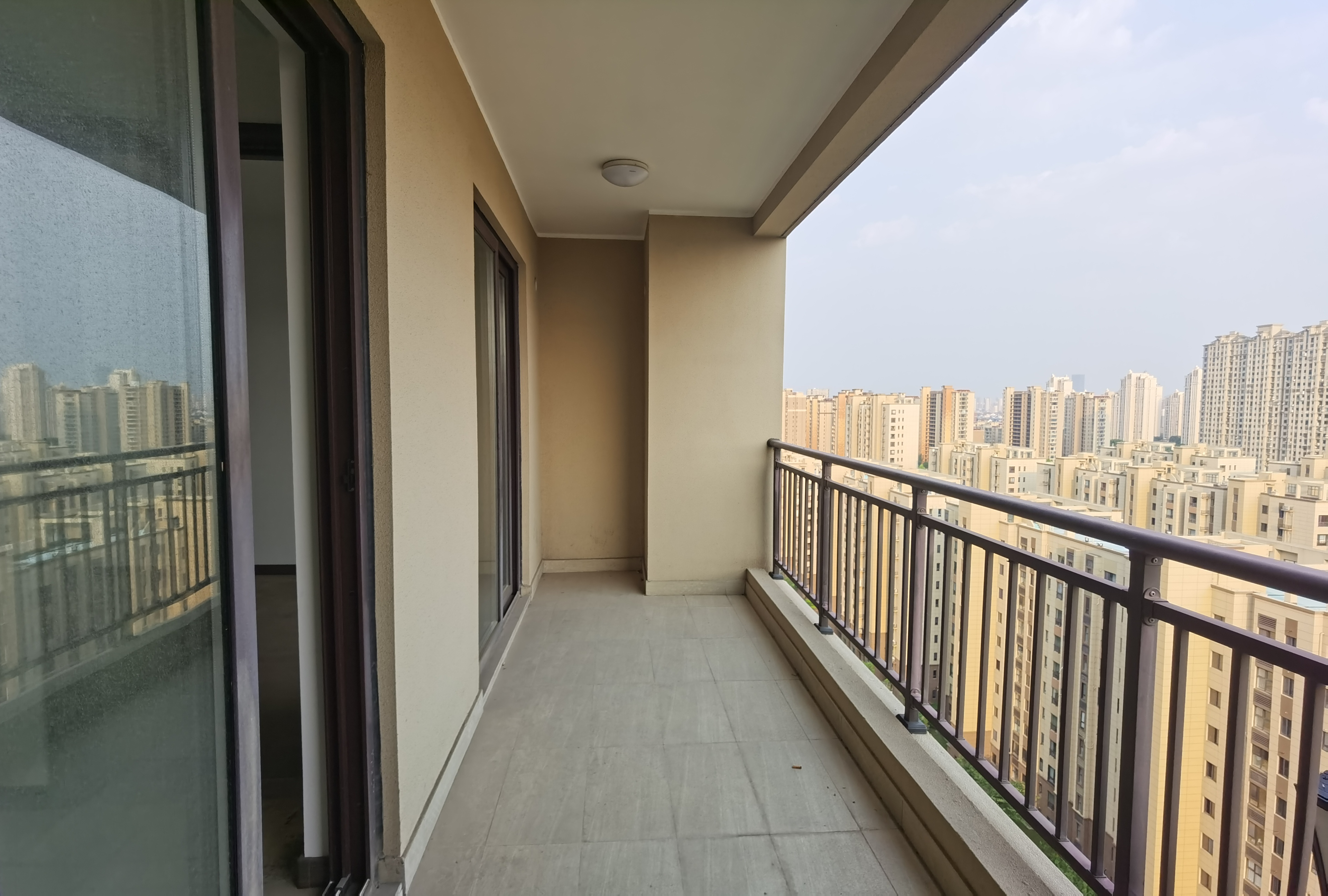 卓越万科新都会 3室2厅1卫 100m&sup2;