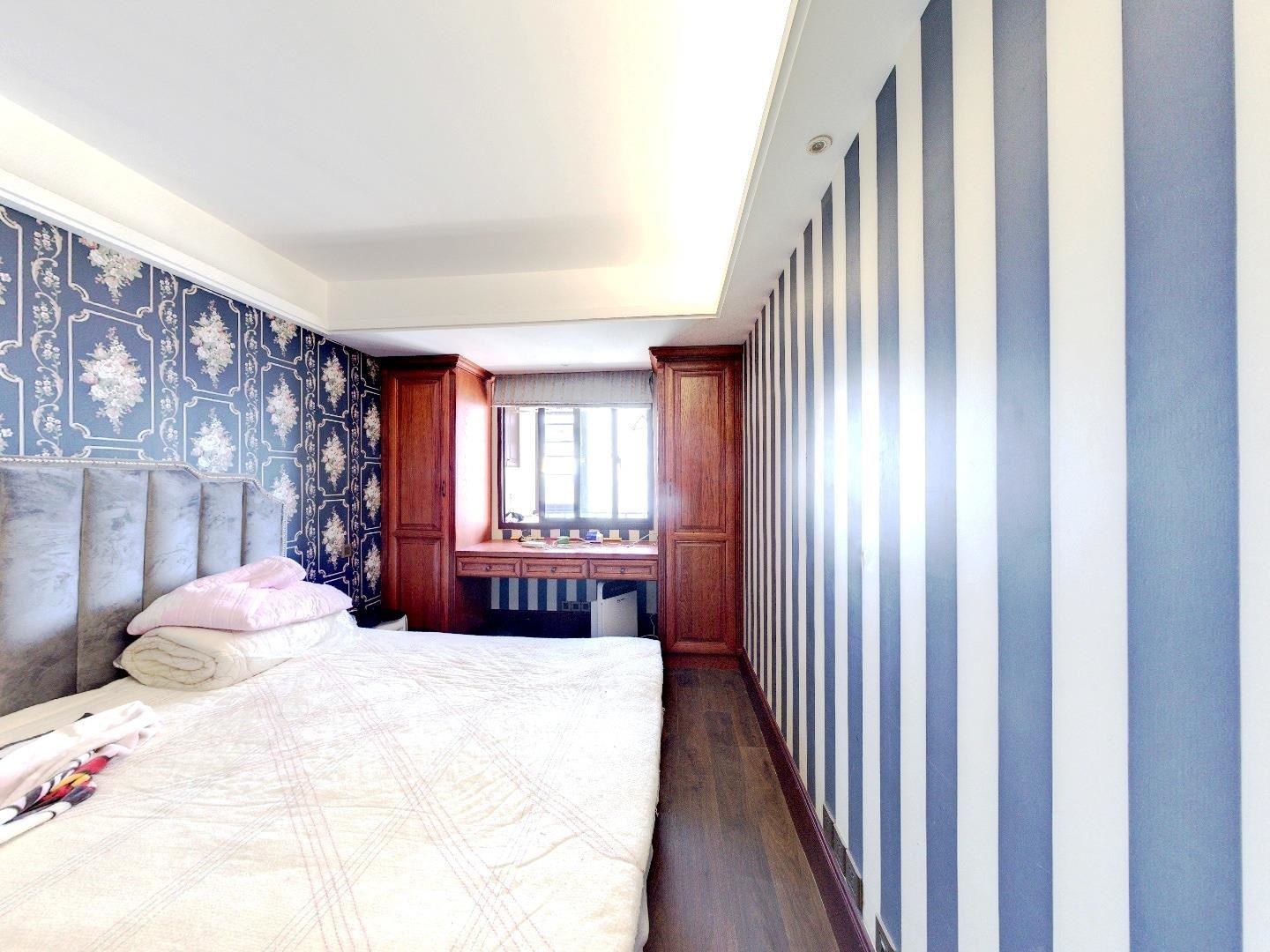华强城 4室2厅2卫 158.17m&sup2;