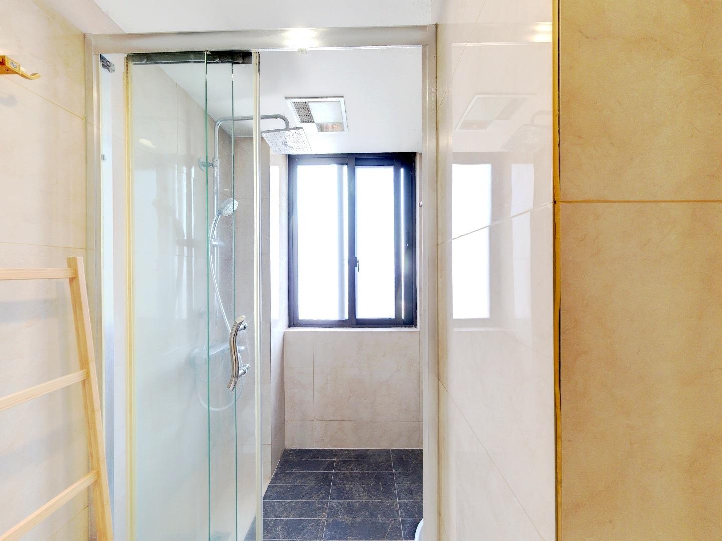 华强城 4室2厅2卫 158.17m&sup2;