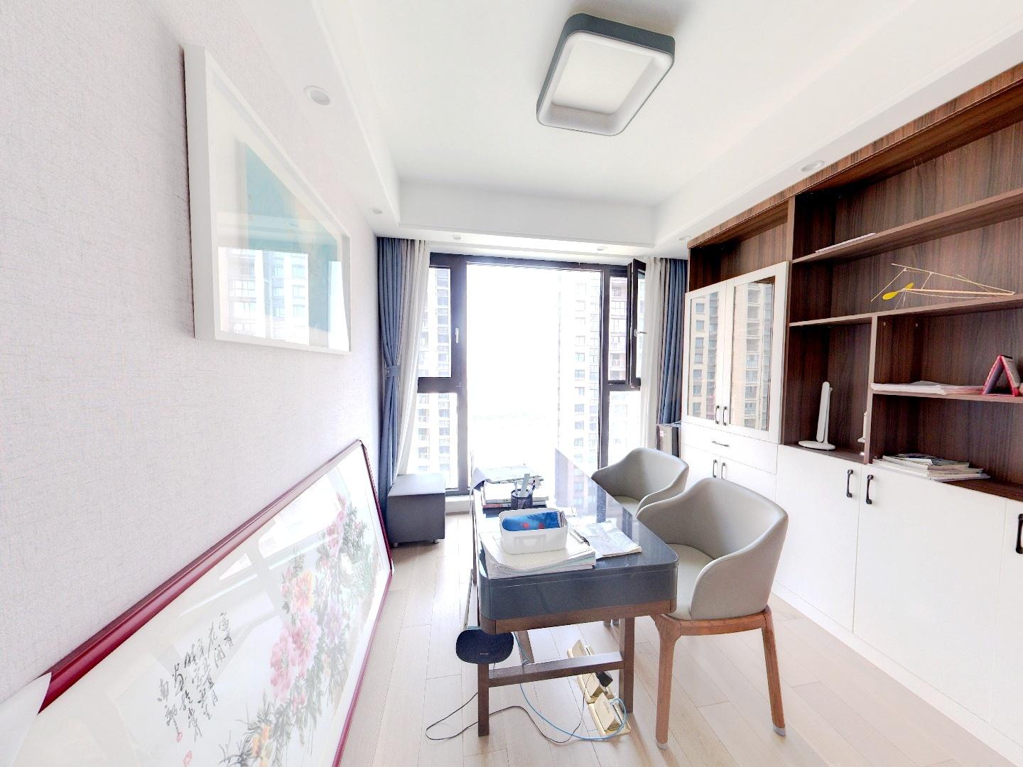 景瑞御府 3室2厅2卫 120m&sup2;