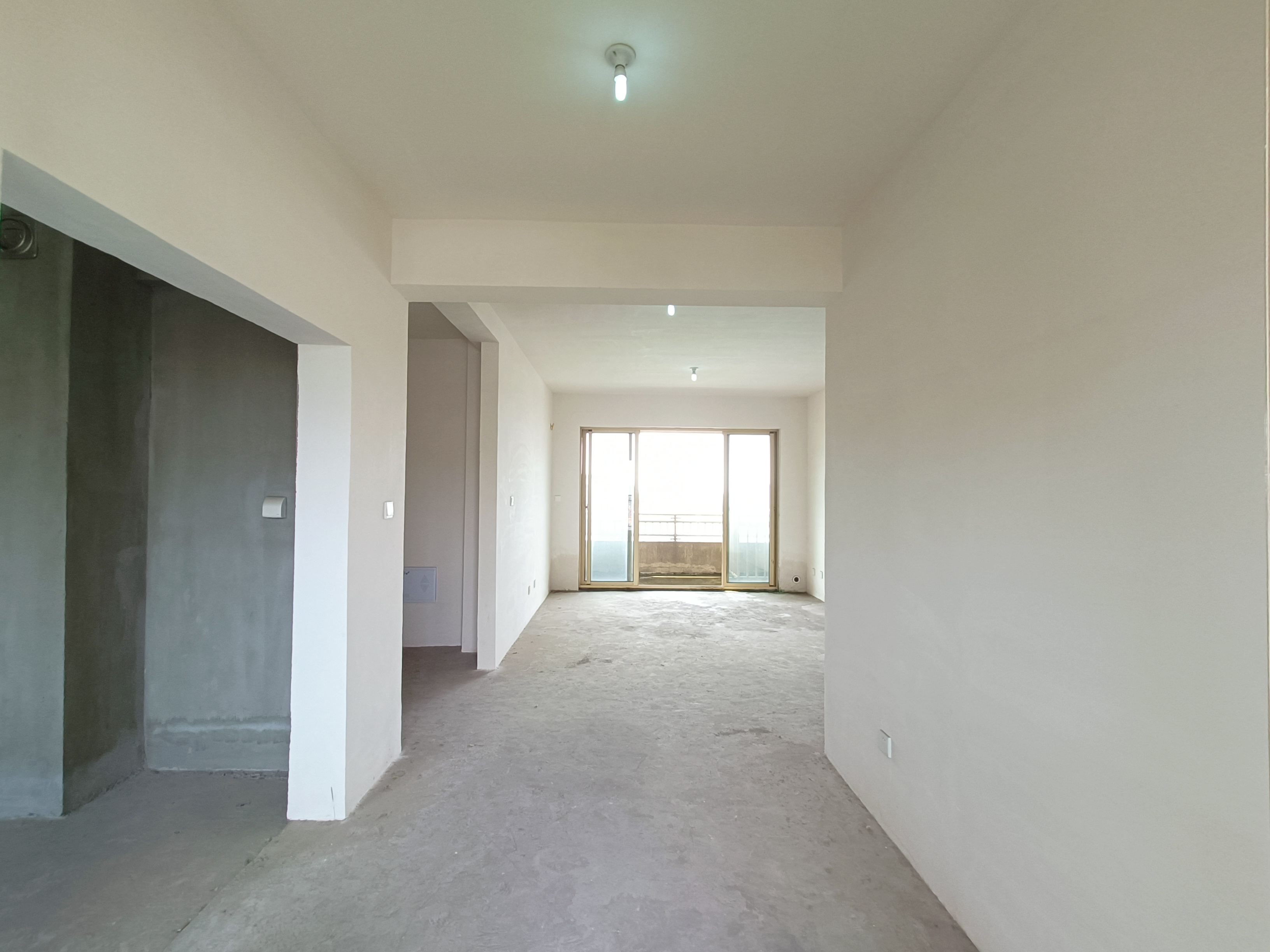 尚海湾 2室2厅2卫 108.00m²