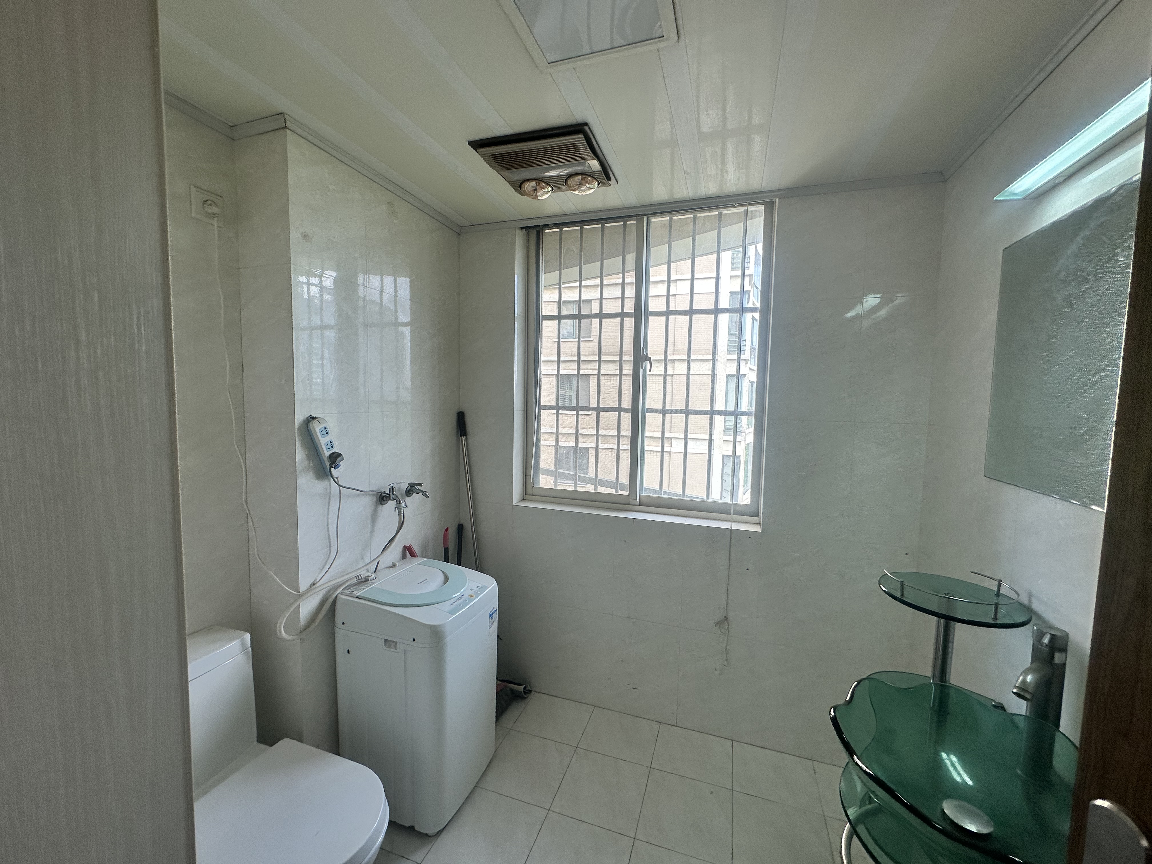 凤凰莱茵苑 3室2厅2卫 160.00m&sup2;