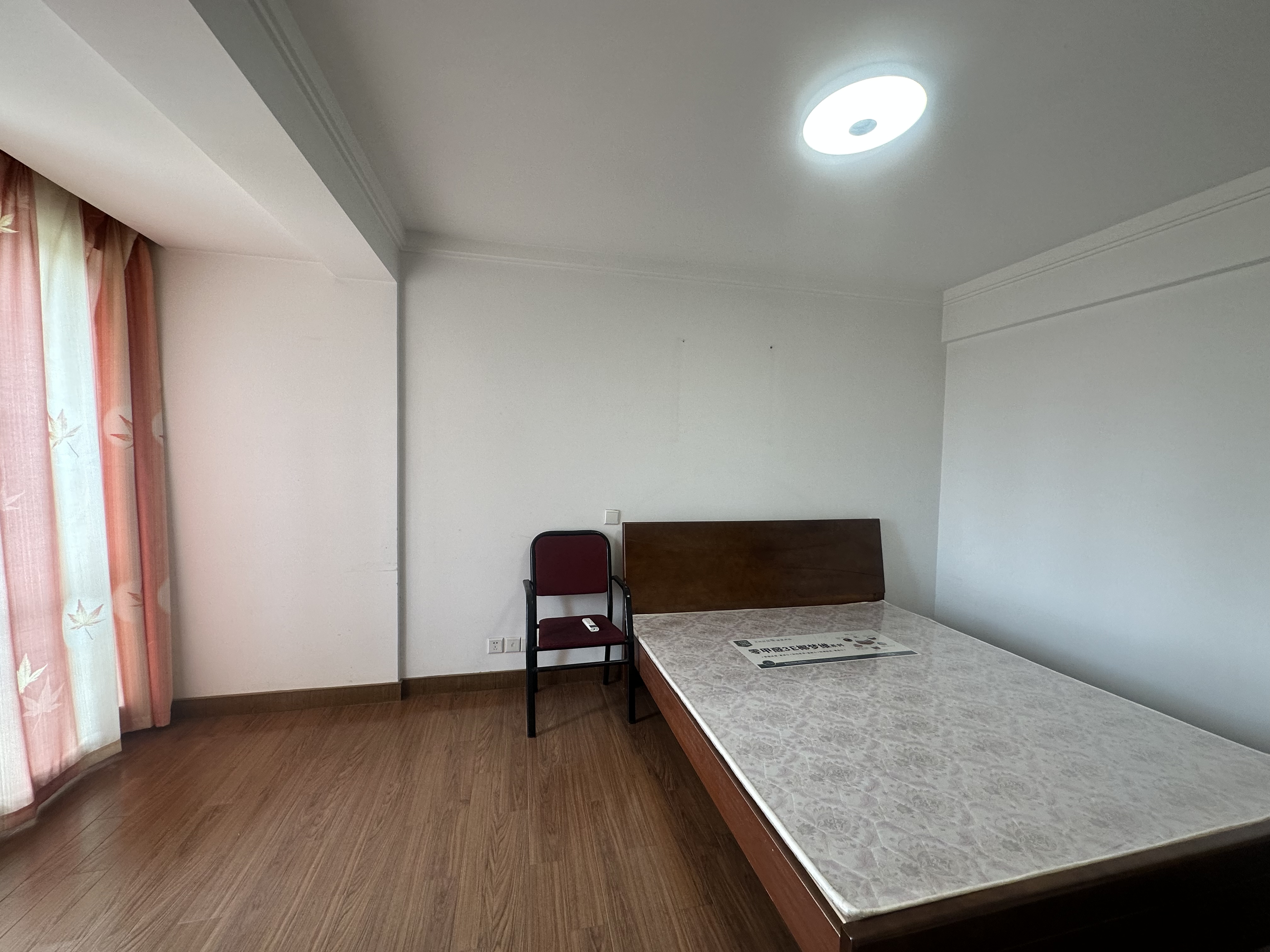 凤凰莱茵苑 3室2厅2卫 160.00m&sup2;
