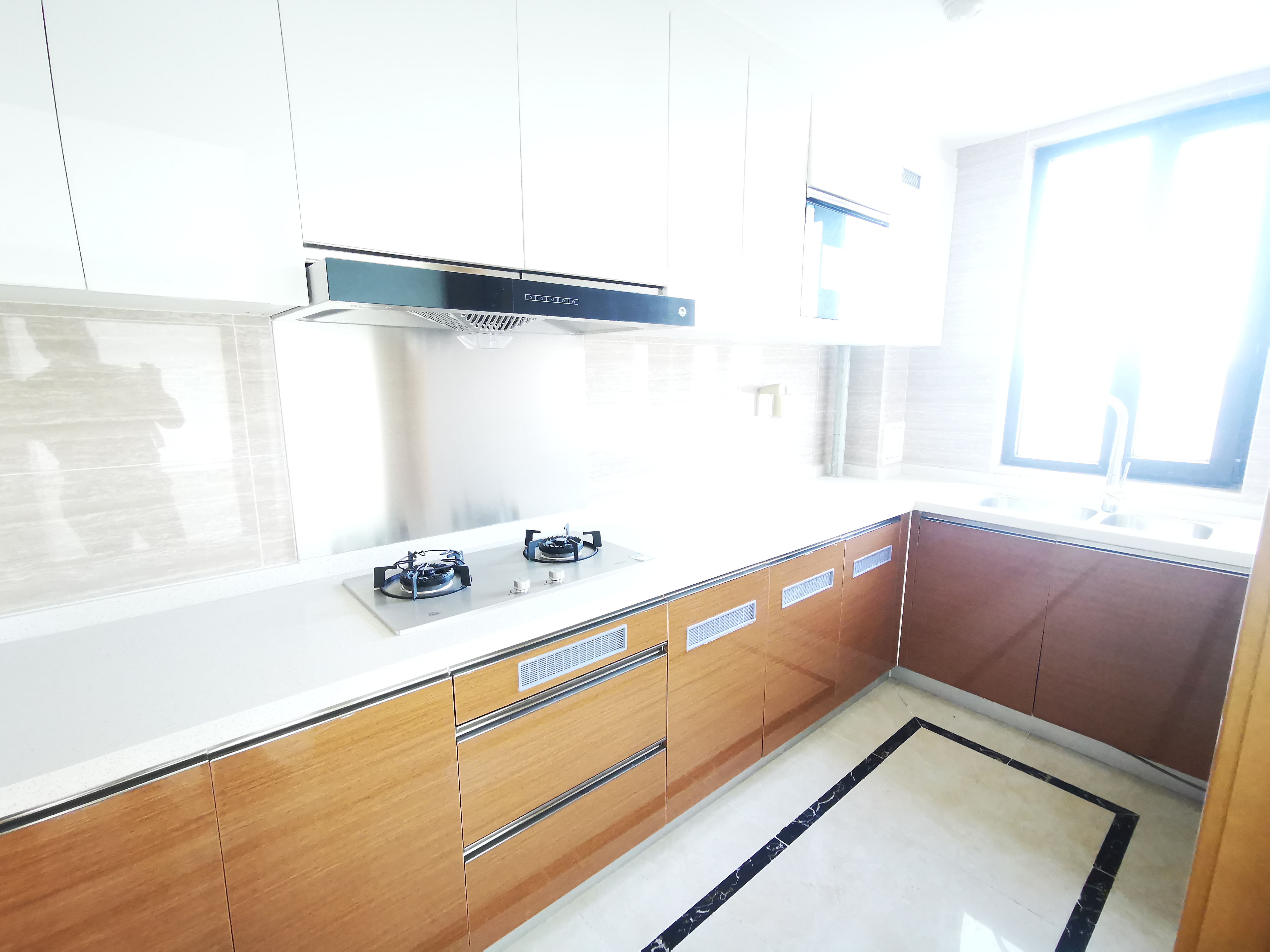 富力院士廷 4室2厅2卫 171m&sup2;