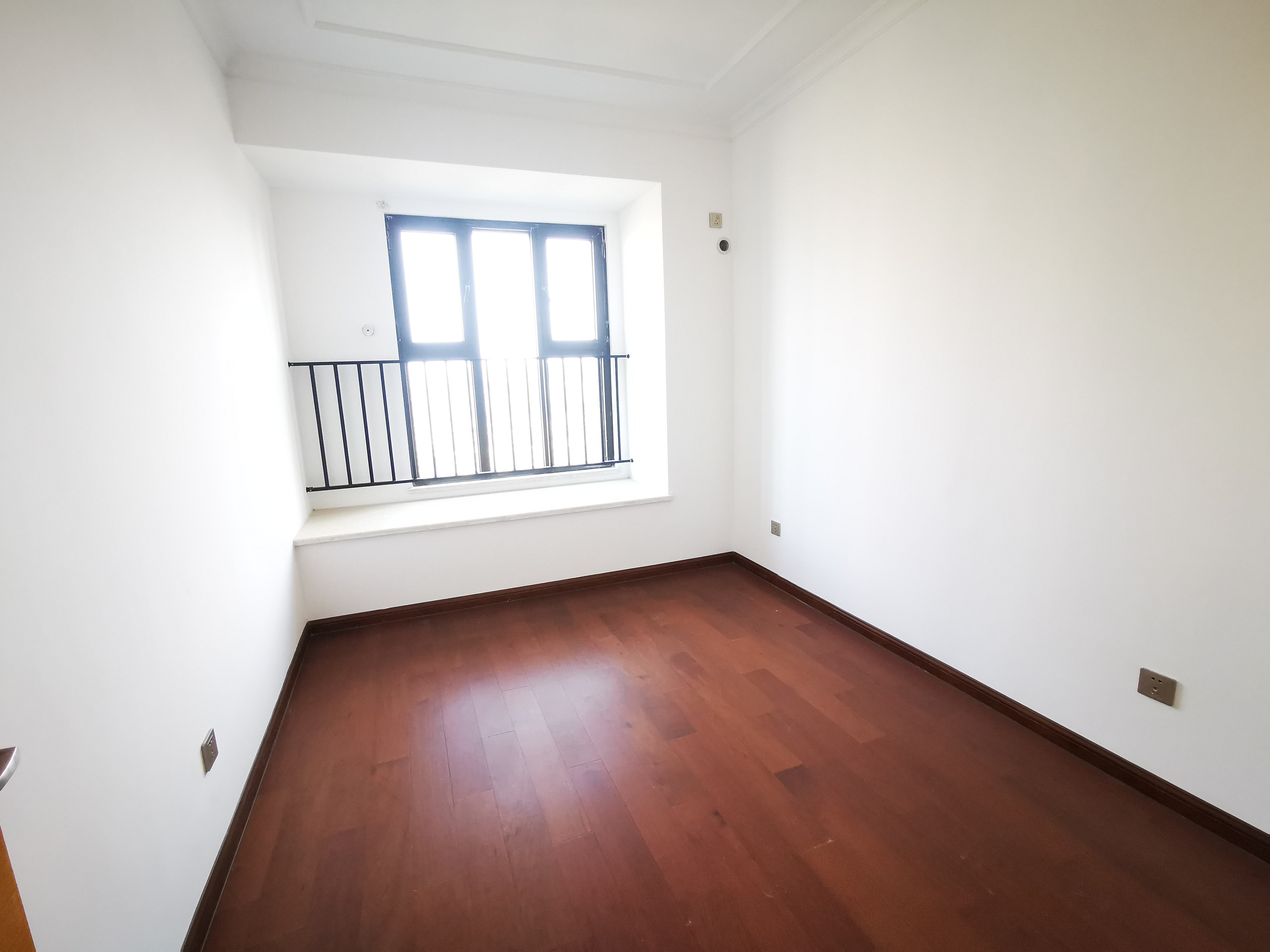 富力院士廷 4室2厅2卫 171m&sup2;