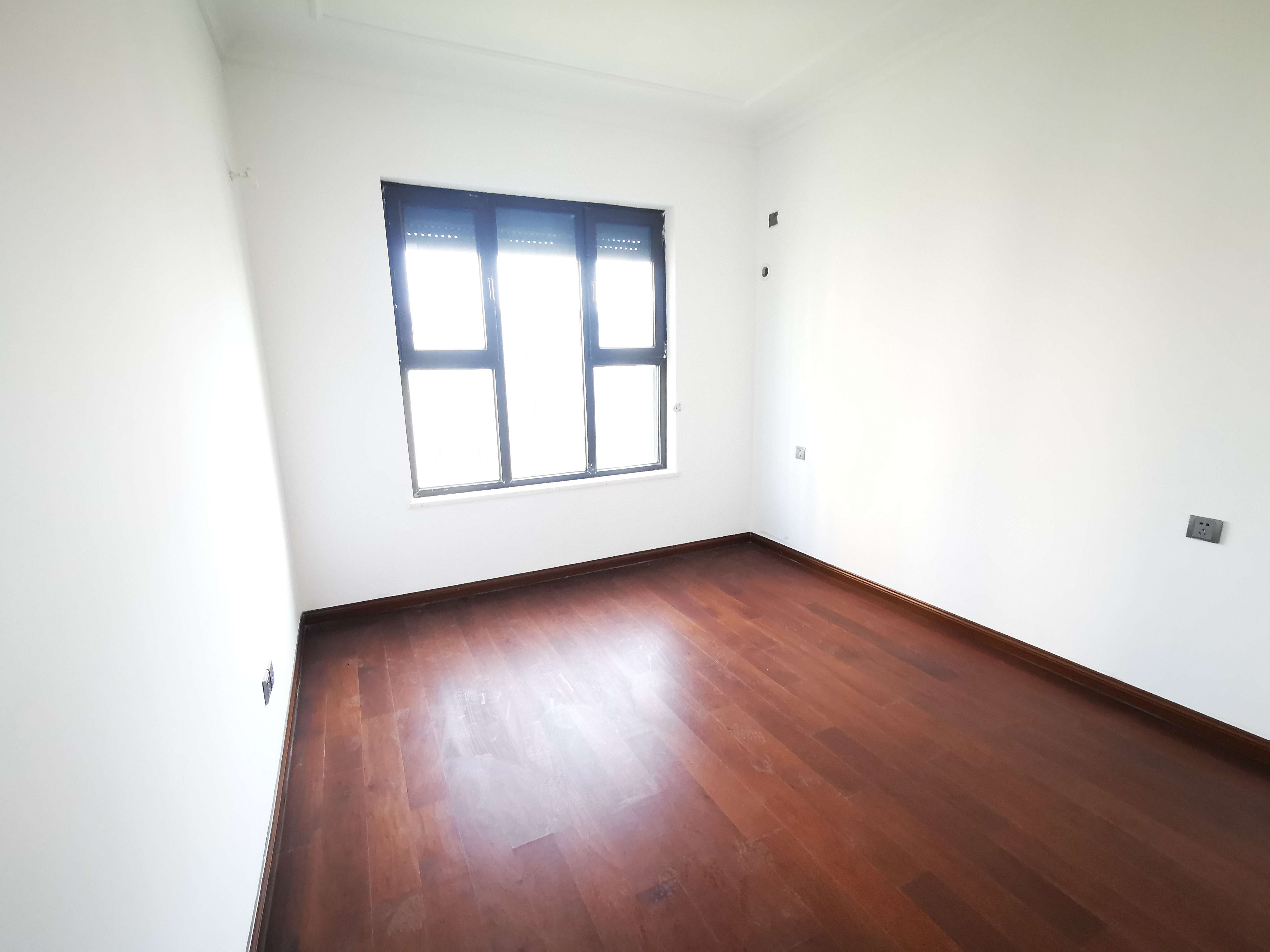 富力院士廷 4室2厅2卫 171m&sup2;