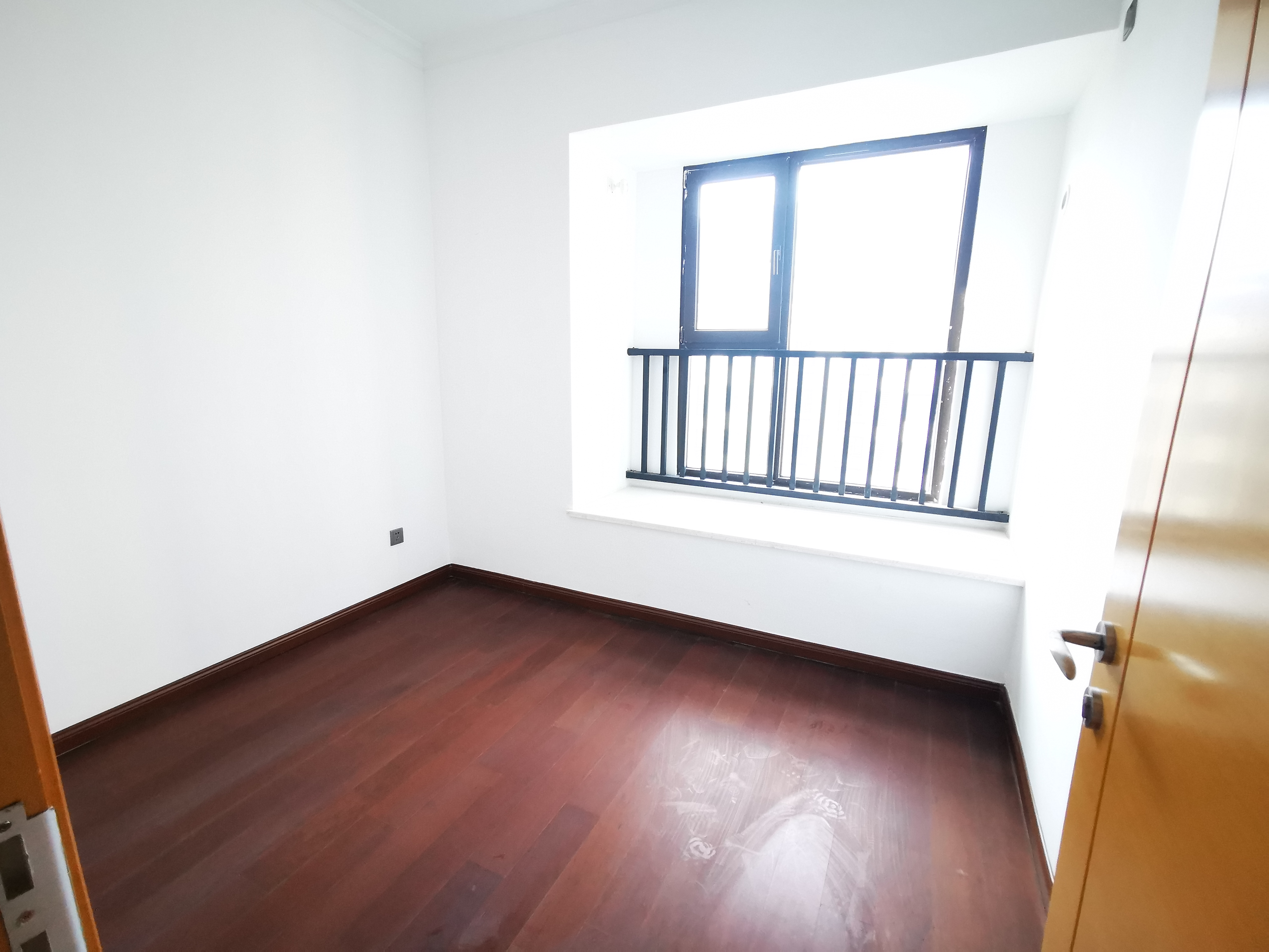 富力院士廷 4室2厅2卫 171m&sup2;
