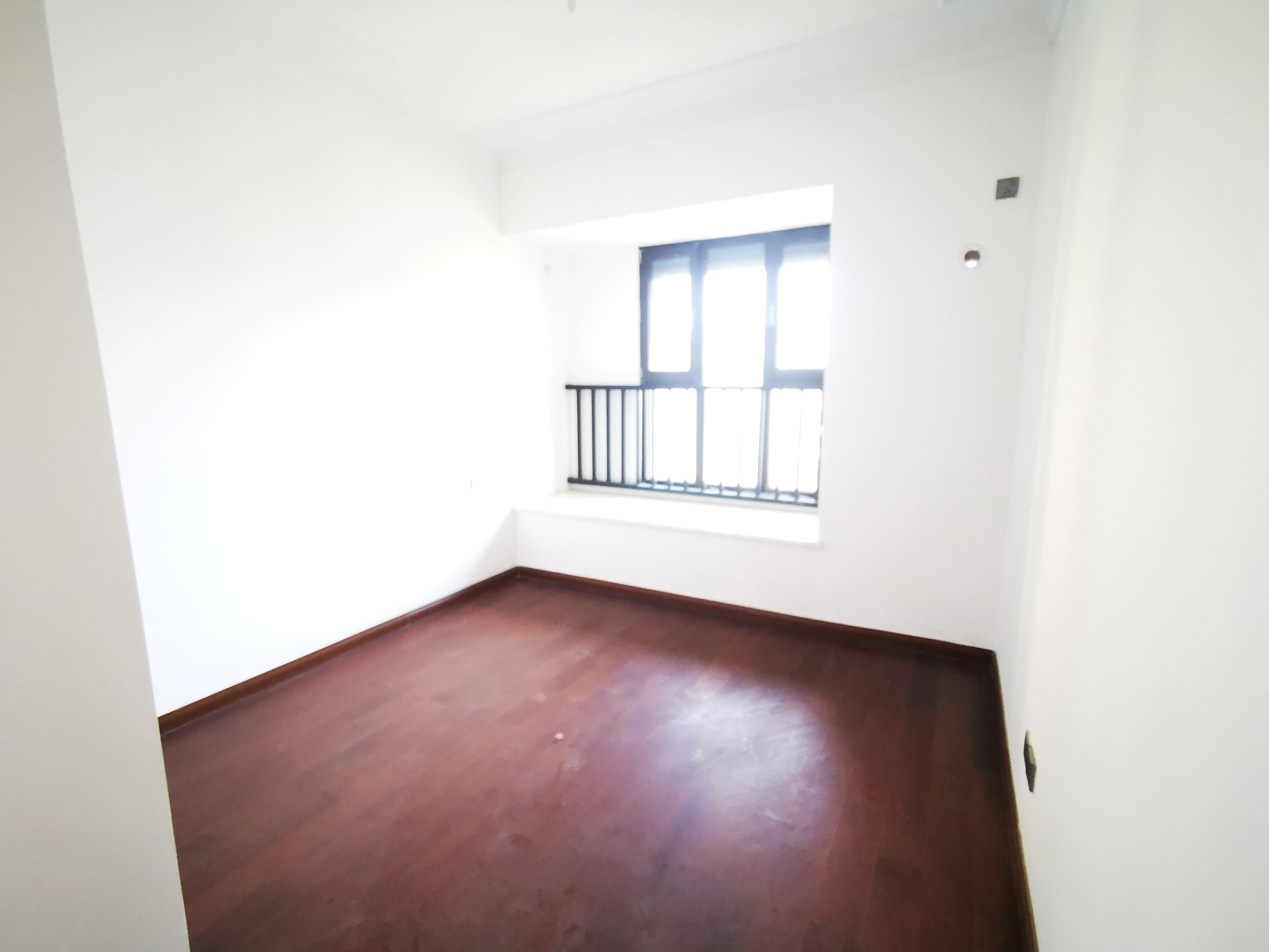 富力院士廷 4室2厅2卫 171m&sup2;