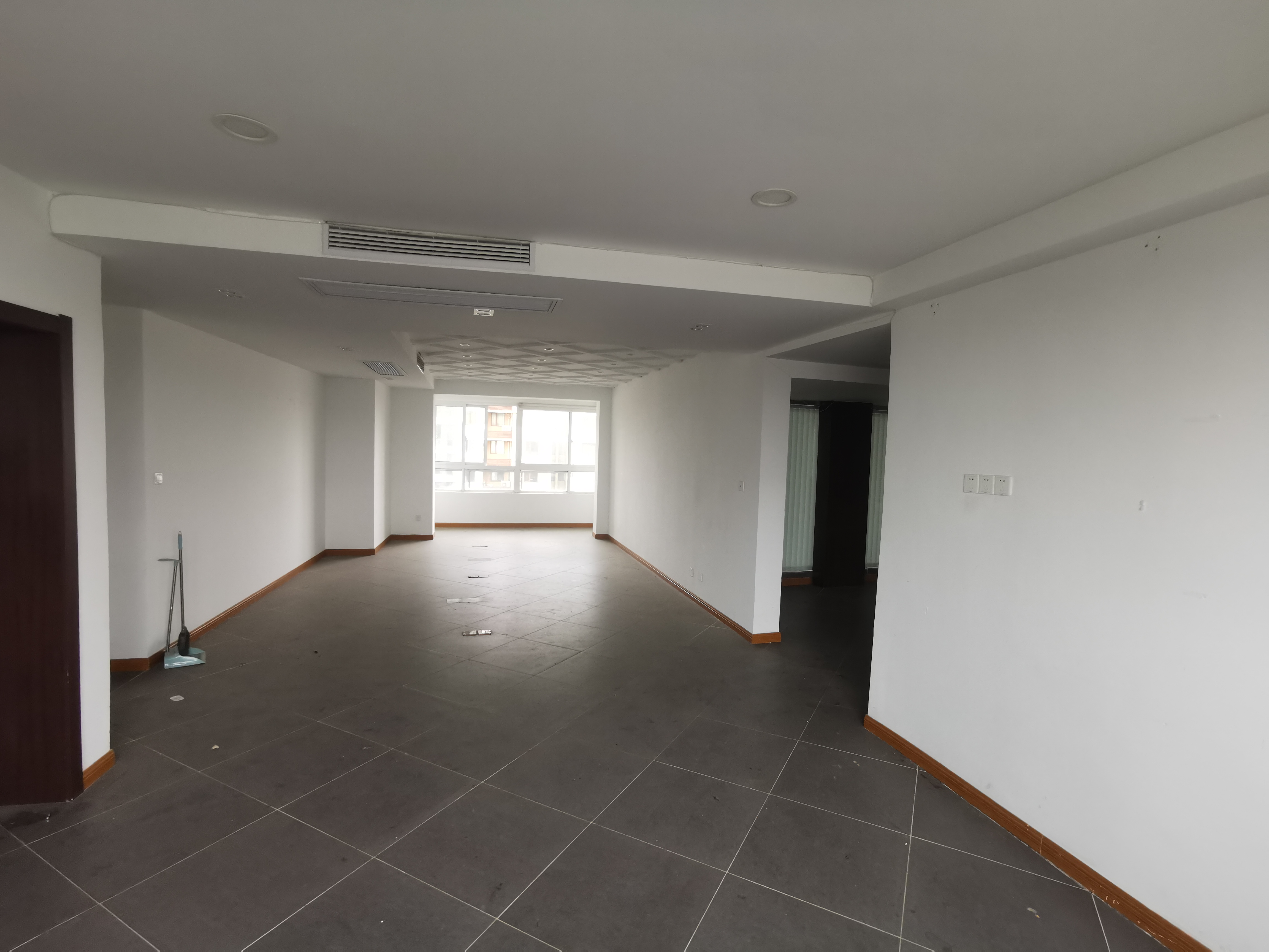 玖珑城 4室2厅1卫 198.00m&sup2;