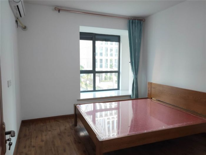 翠园 4室2厅2卫 143.00m&sup2;