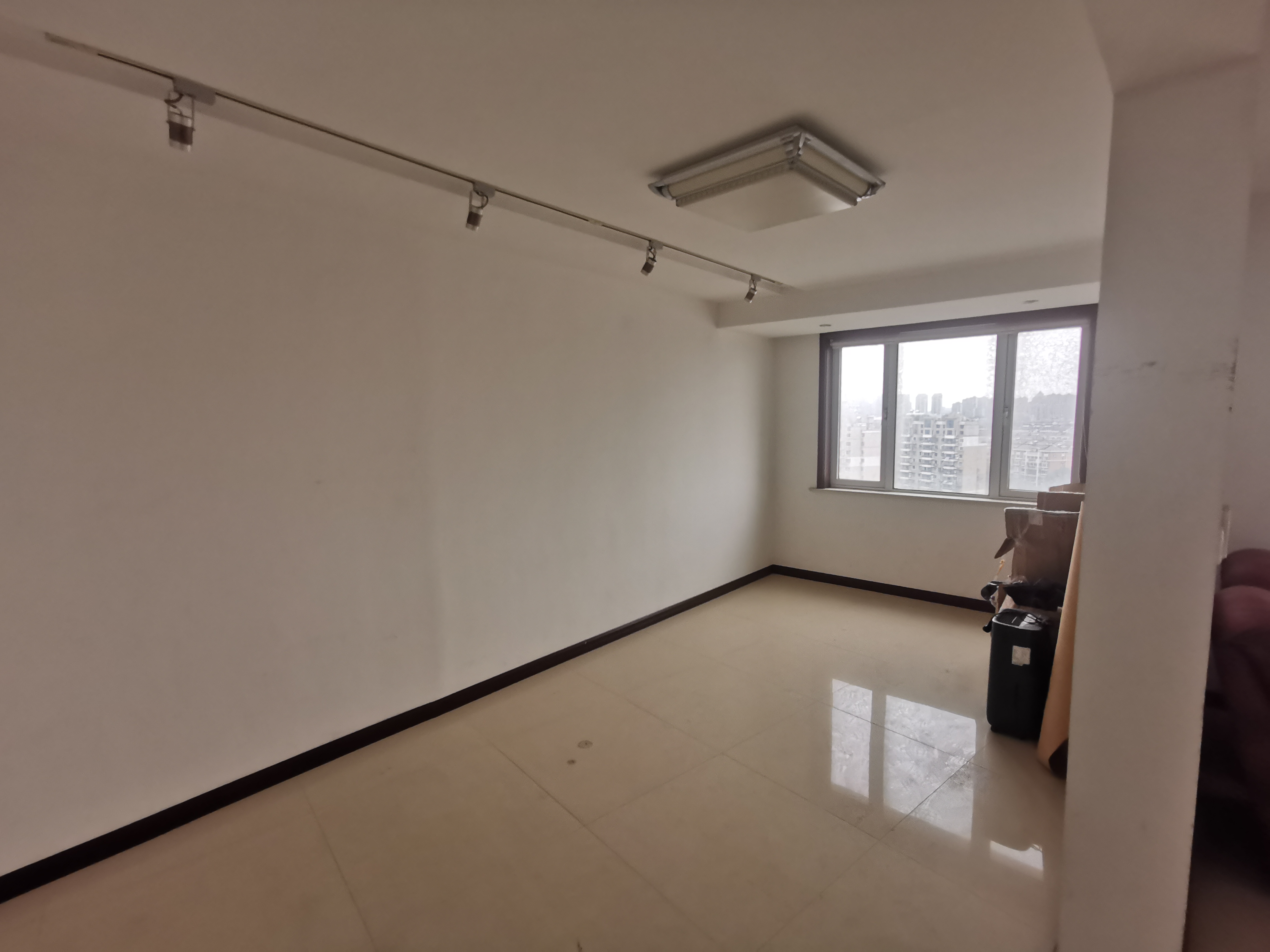 玖珑城 4室2厅2卫 200.00m&sup2;
