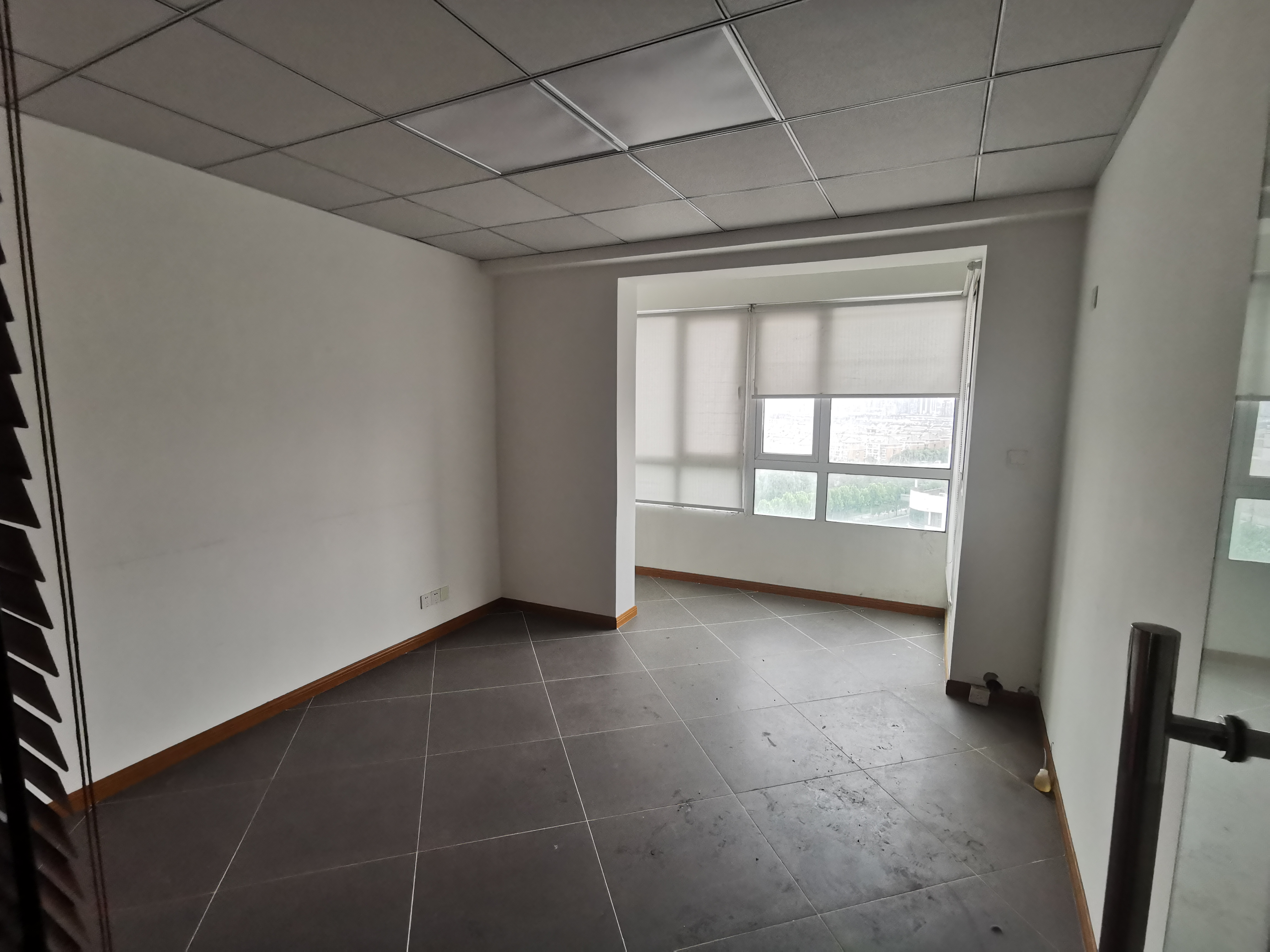 玖珑城 4室2厅2卫 198.00m&sup2;