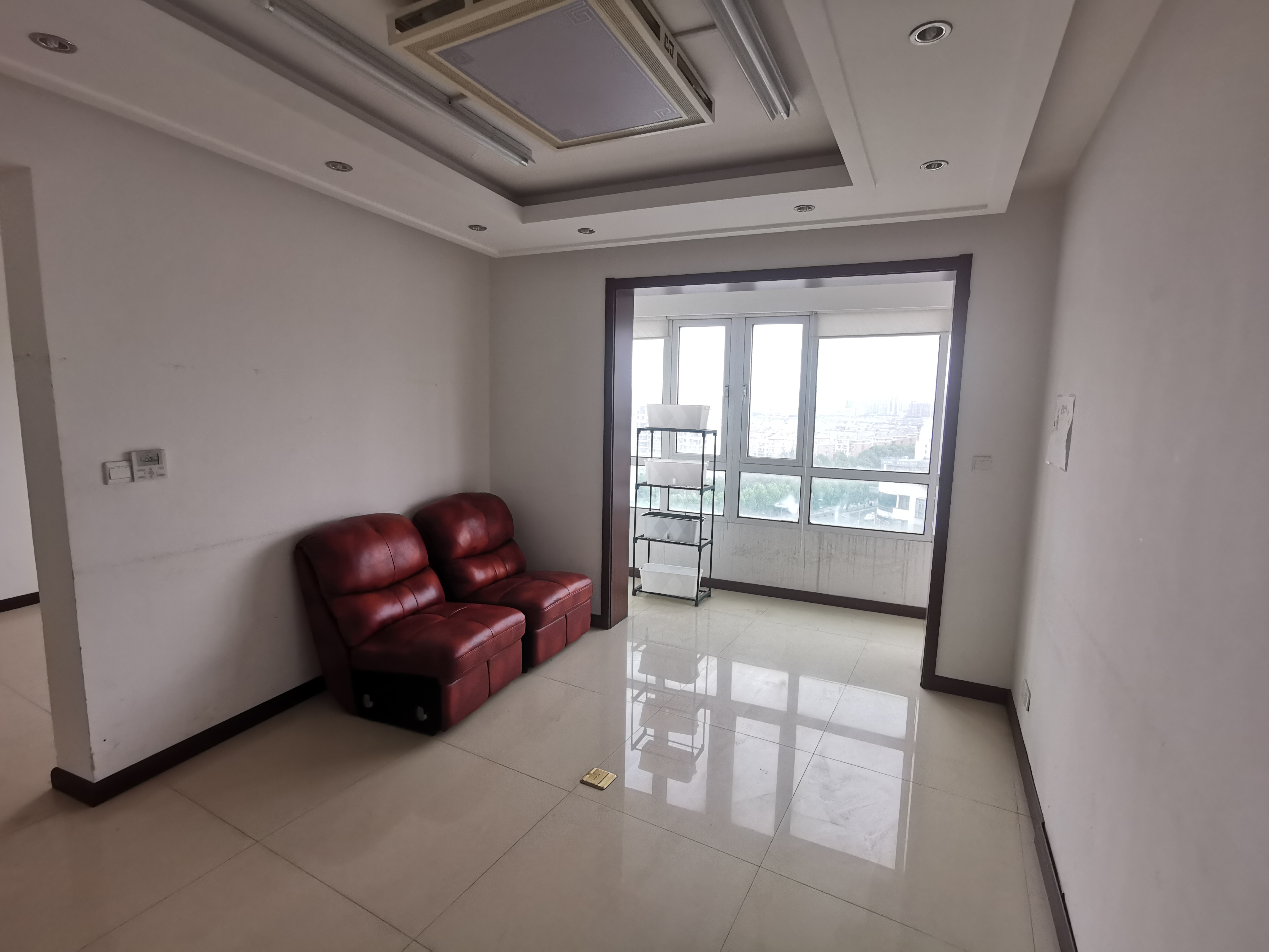 玖珑城 4室2厅1卫 214.00m&sup2;