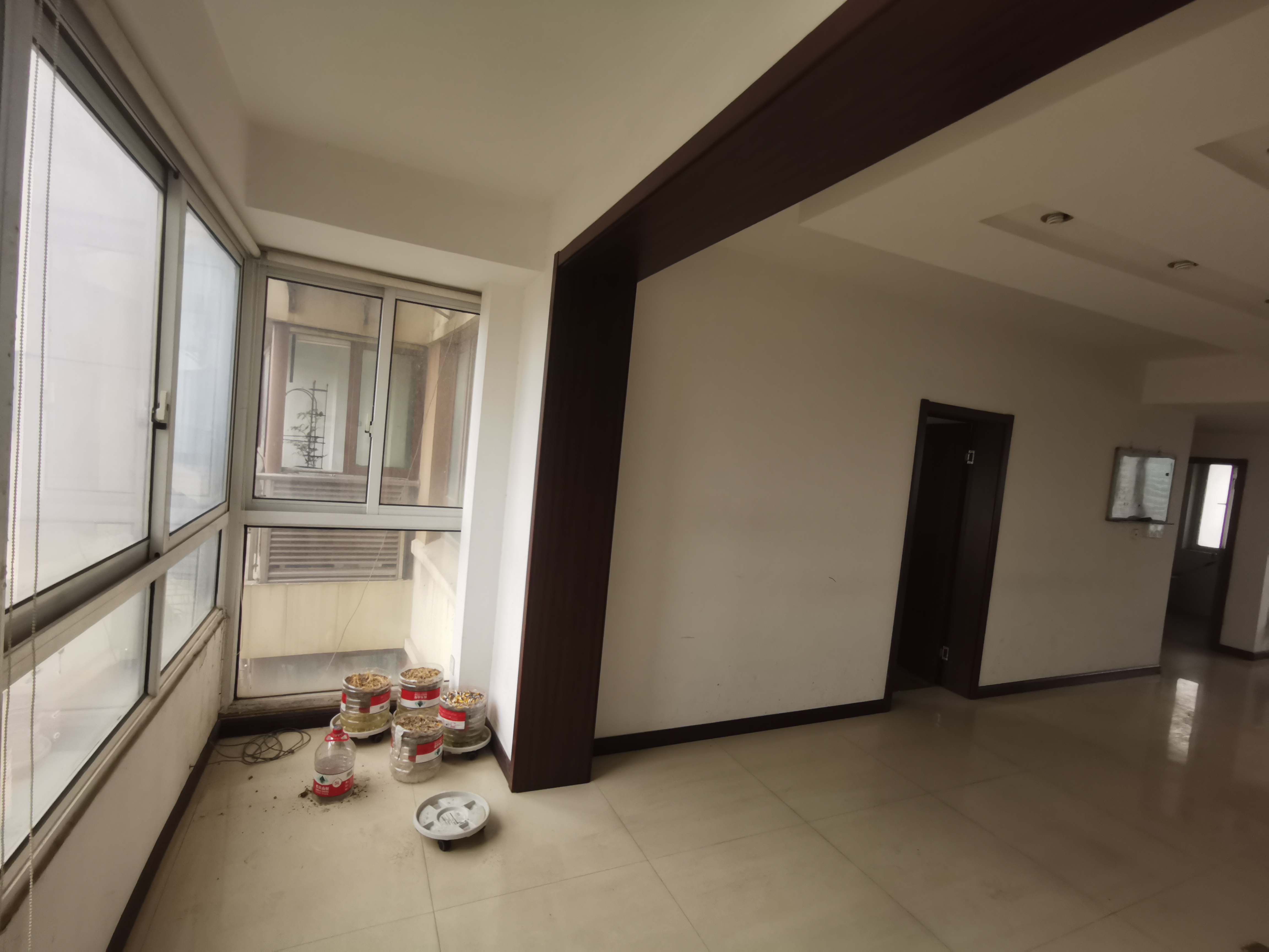 玖珑城 4室2厅1卫 214.00m&sup2;