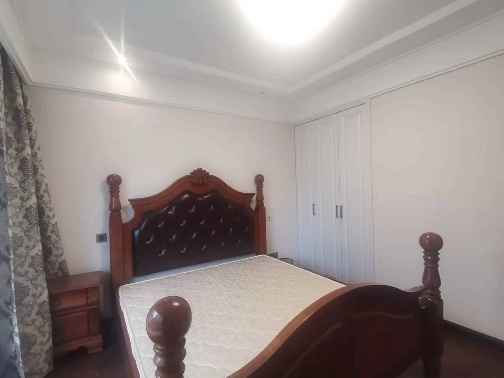 圆融广场公馆 3室2厅2卫 143.91m&sup2;