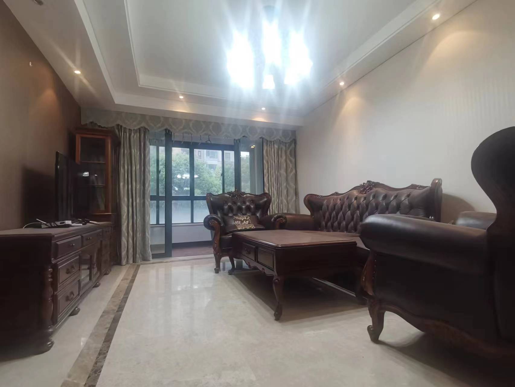 圆融广场公馆 3室2厅2卫 143.91m&sup2;