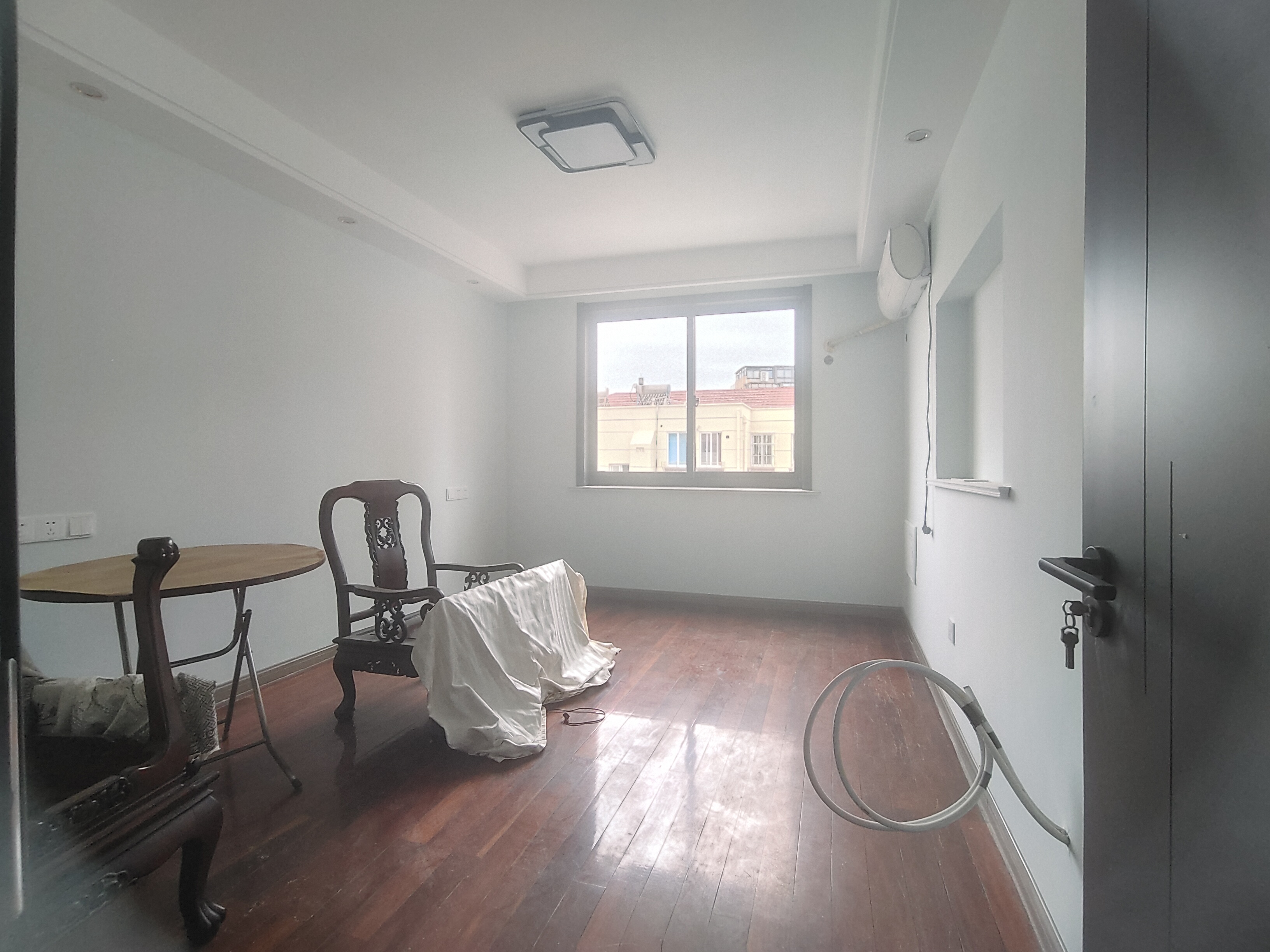 文峰新村 3室1厅1卫 108m&sup2;
