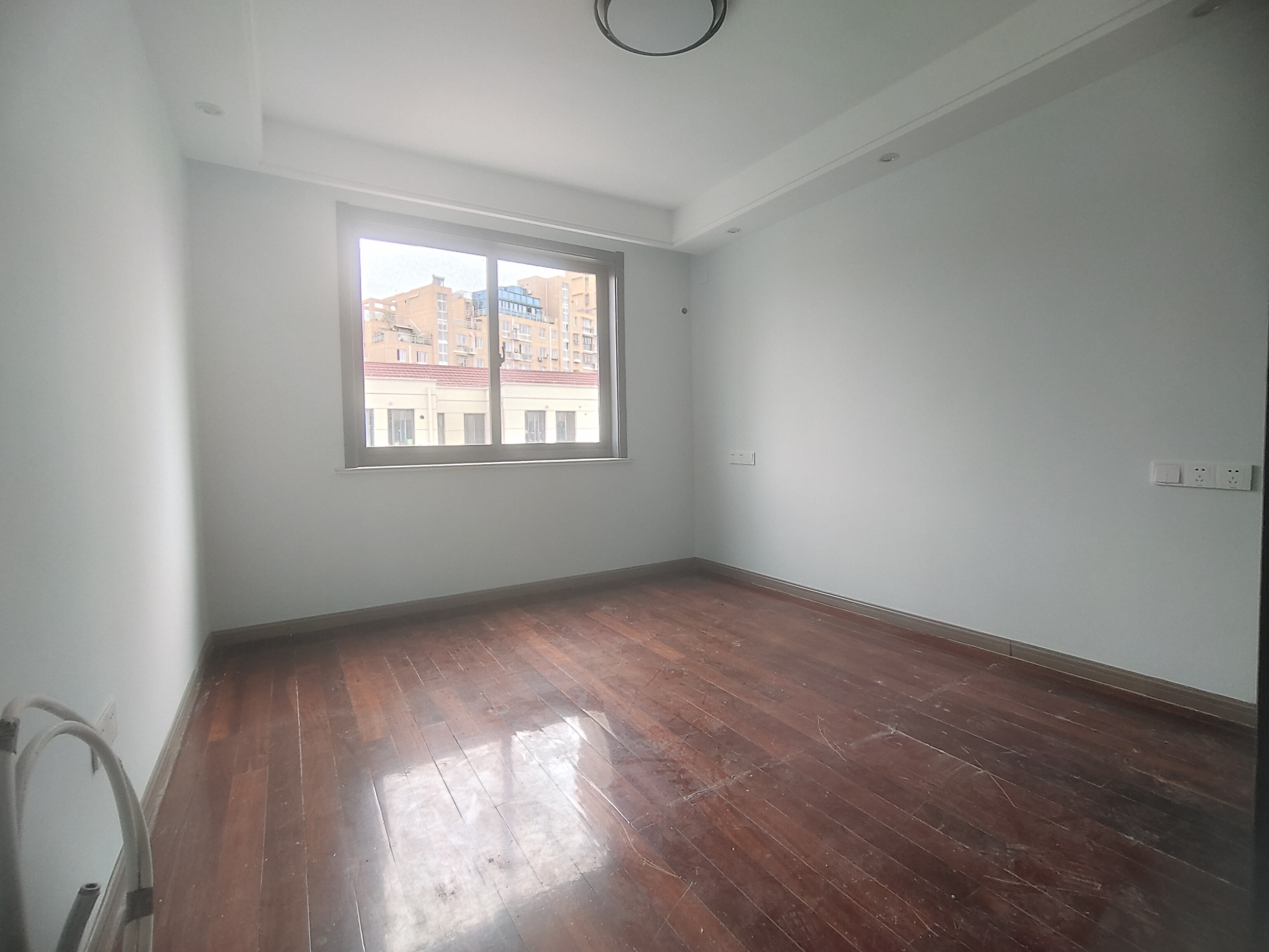 文峰新村 3室1厅1卫 108m&sup2;