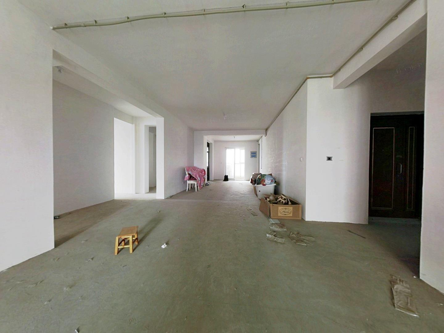 中南世纪花城三期 4室2厅2卫 275.00m&sup2;