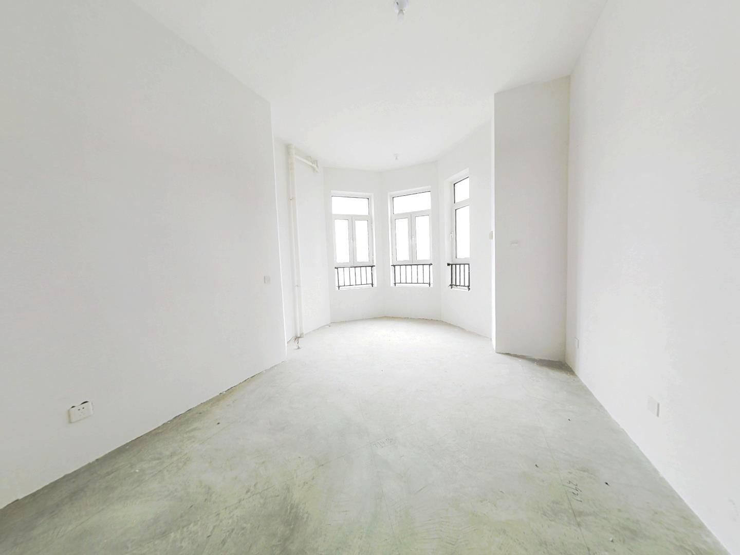 中南世纪花城三期 4室2厅2卫 275.00m&sup2;