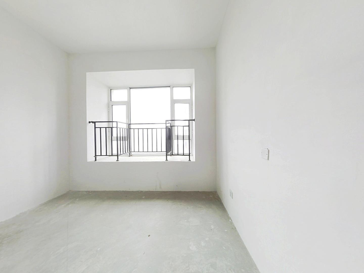 中南世纪花城三期 4室2厅2卫 275.00m&sup2;