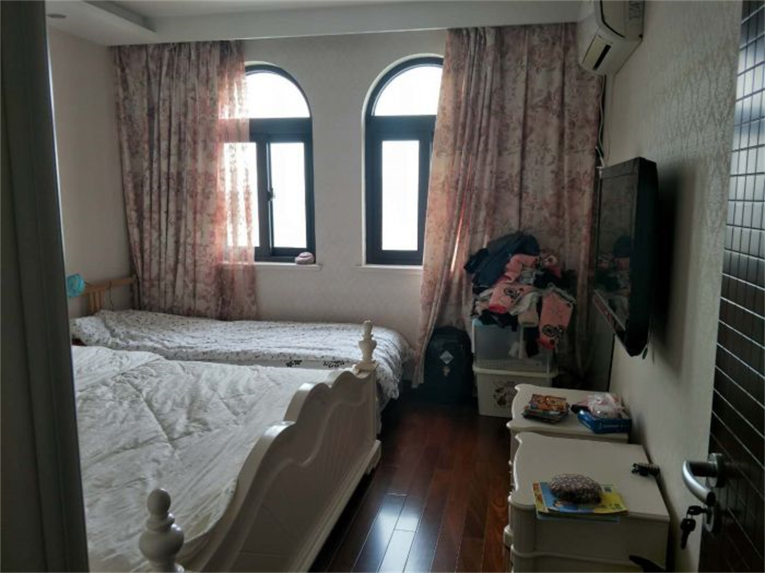 高迪晶城 3室2厅2卫 151m&sup2;