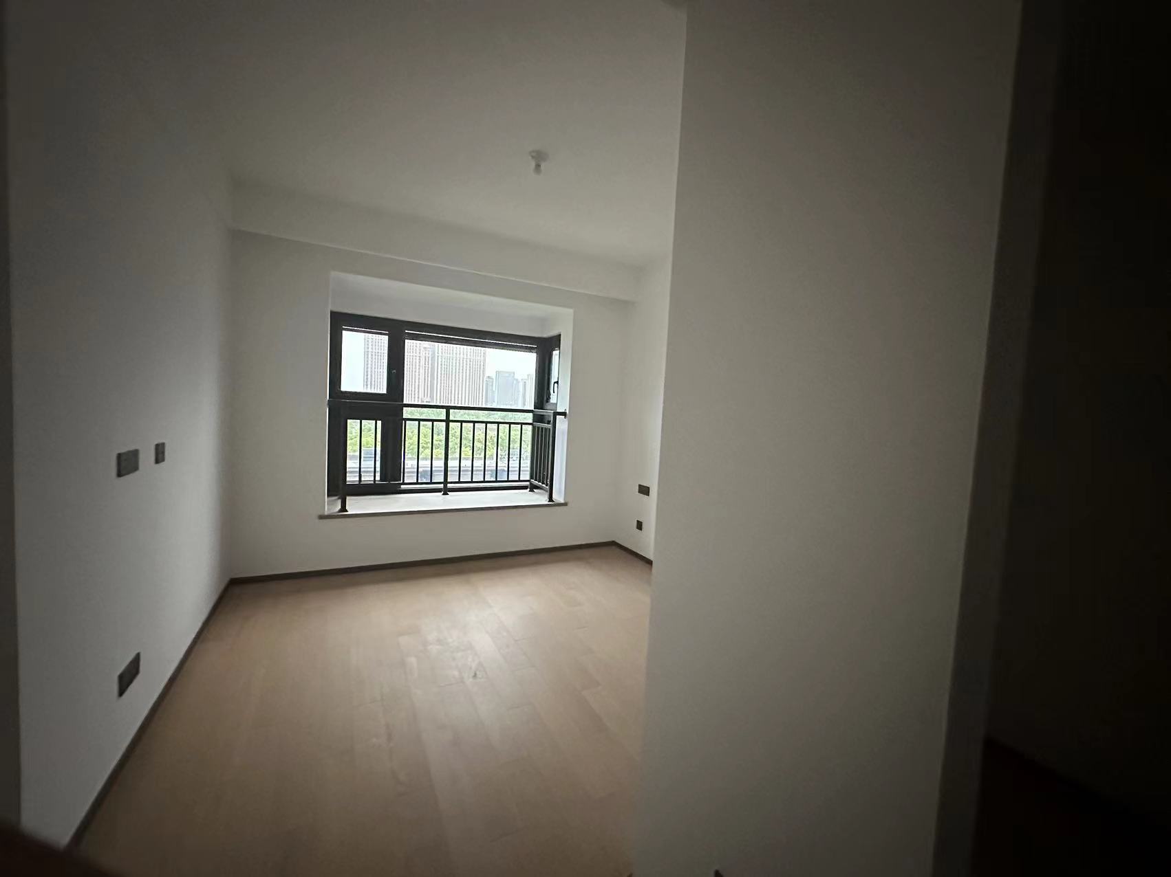 春风南岸西园 4室2厅2卫 167m&sup2;