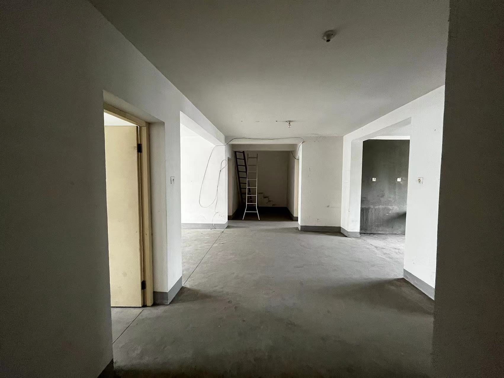 世纪新城 5室3厅2卫 206m&sup2;