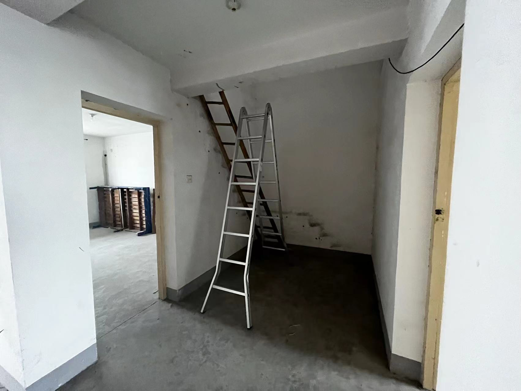 世纪新城 5室3厅2卫 206m&sup2;