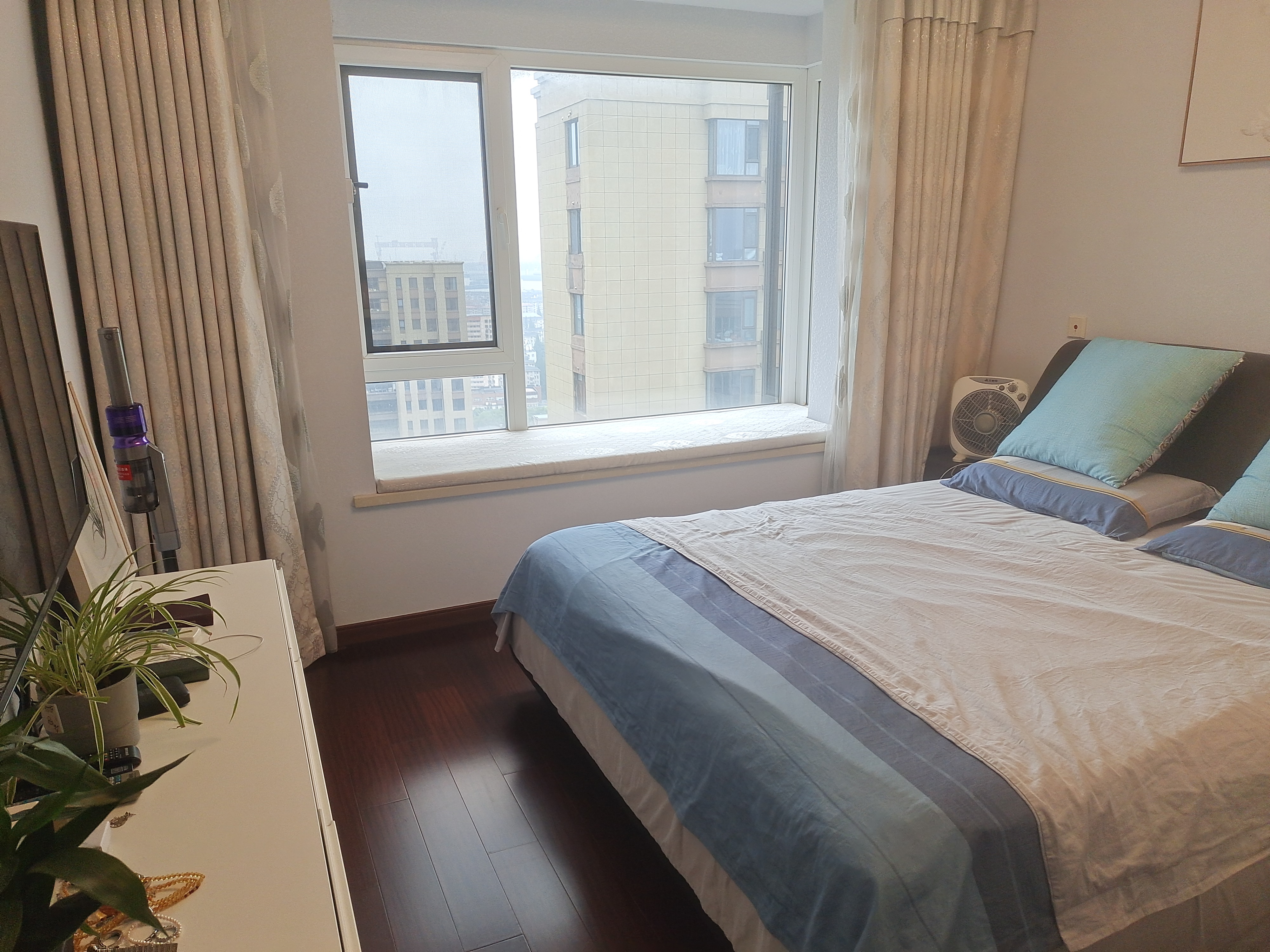 万科濠河传奇 4室2厅2卫 134.47m&sup2;