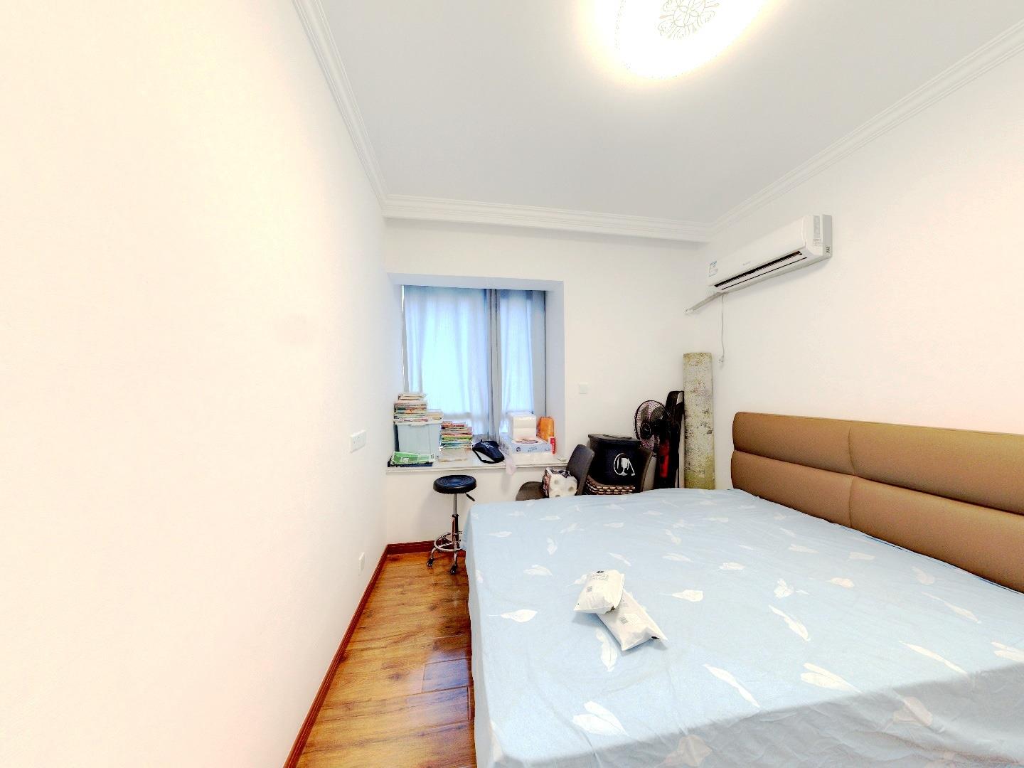 景华城 3室1厅1卫 132.00m&sup2;