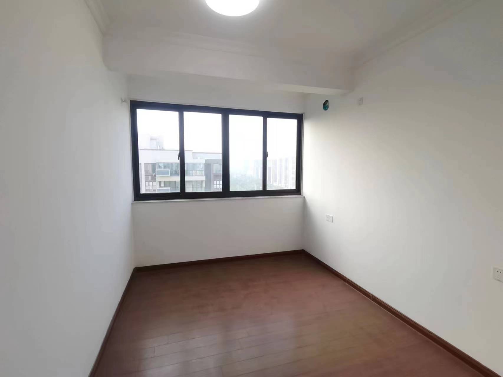 南通碧桂园翡翠华府 4室2厅2卫 144m&sup2;