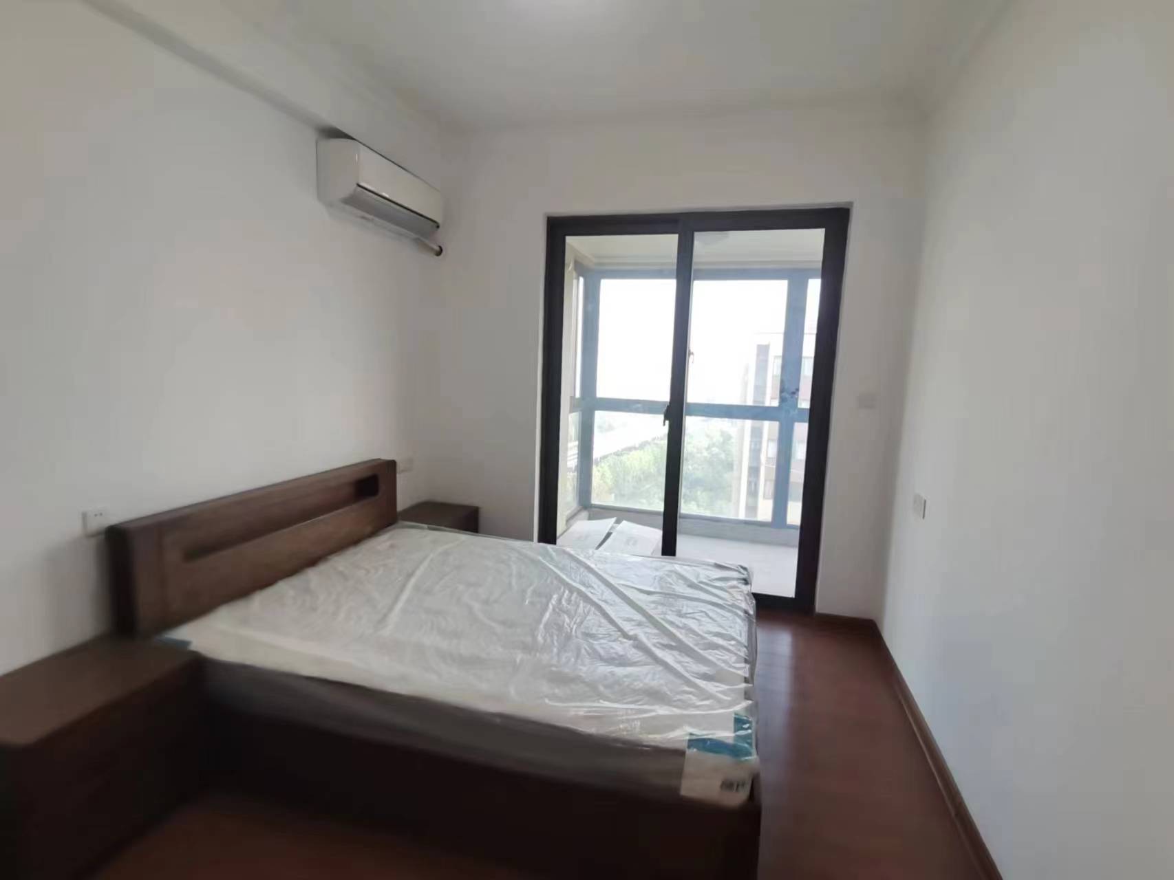 南通碧桂园翡翠华府 4室2厅2卫 144m&sup2;