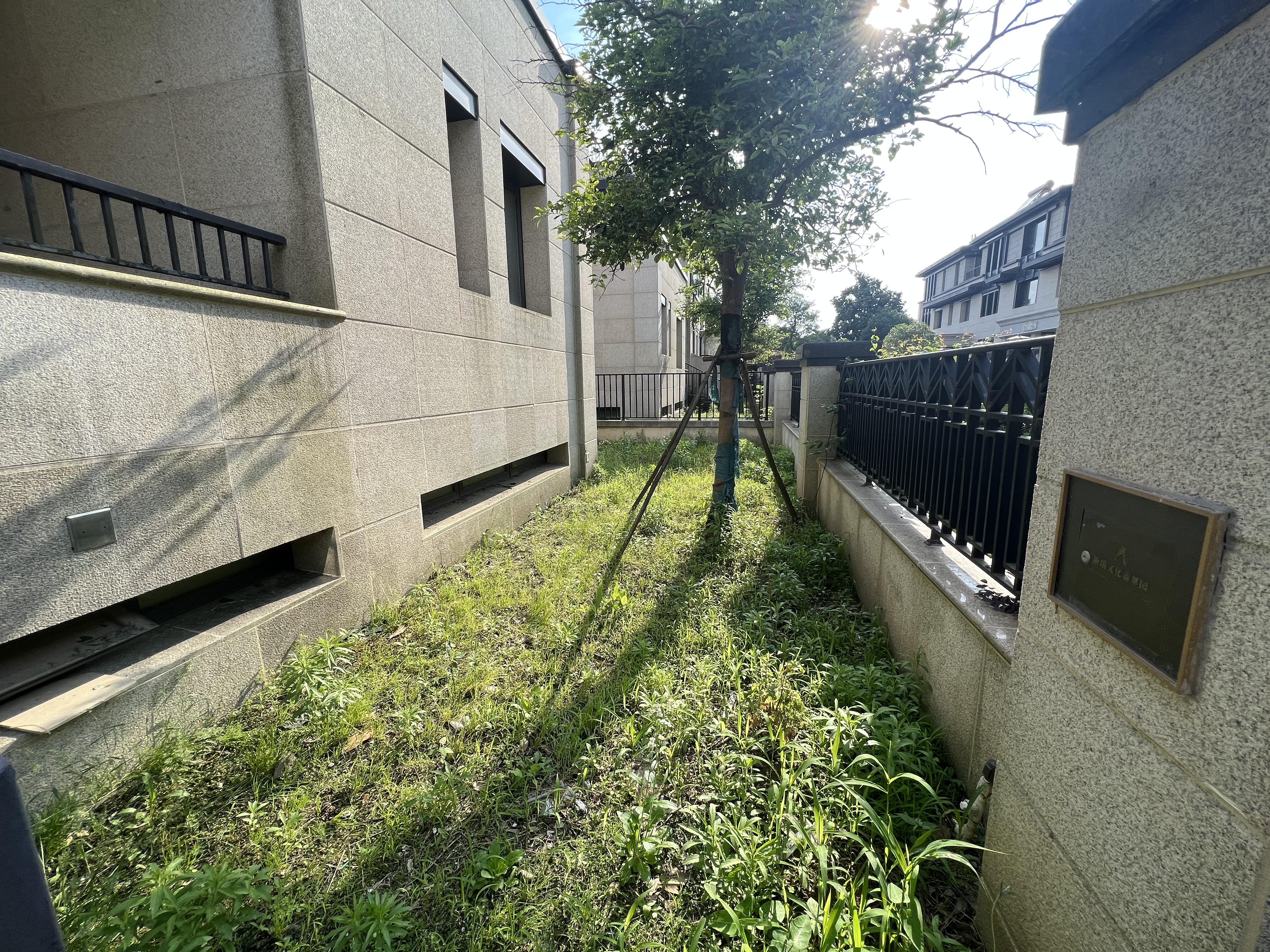 新瑞文化翡翠园 5室2厅3卫 500m&sup2;