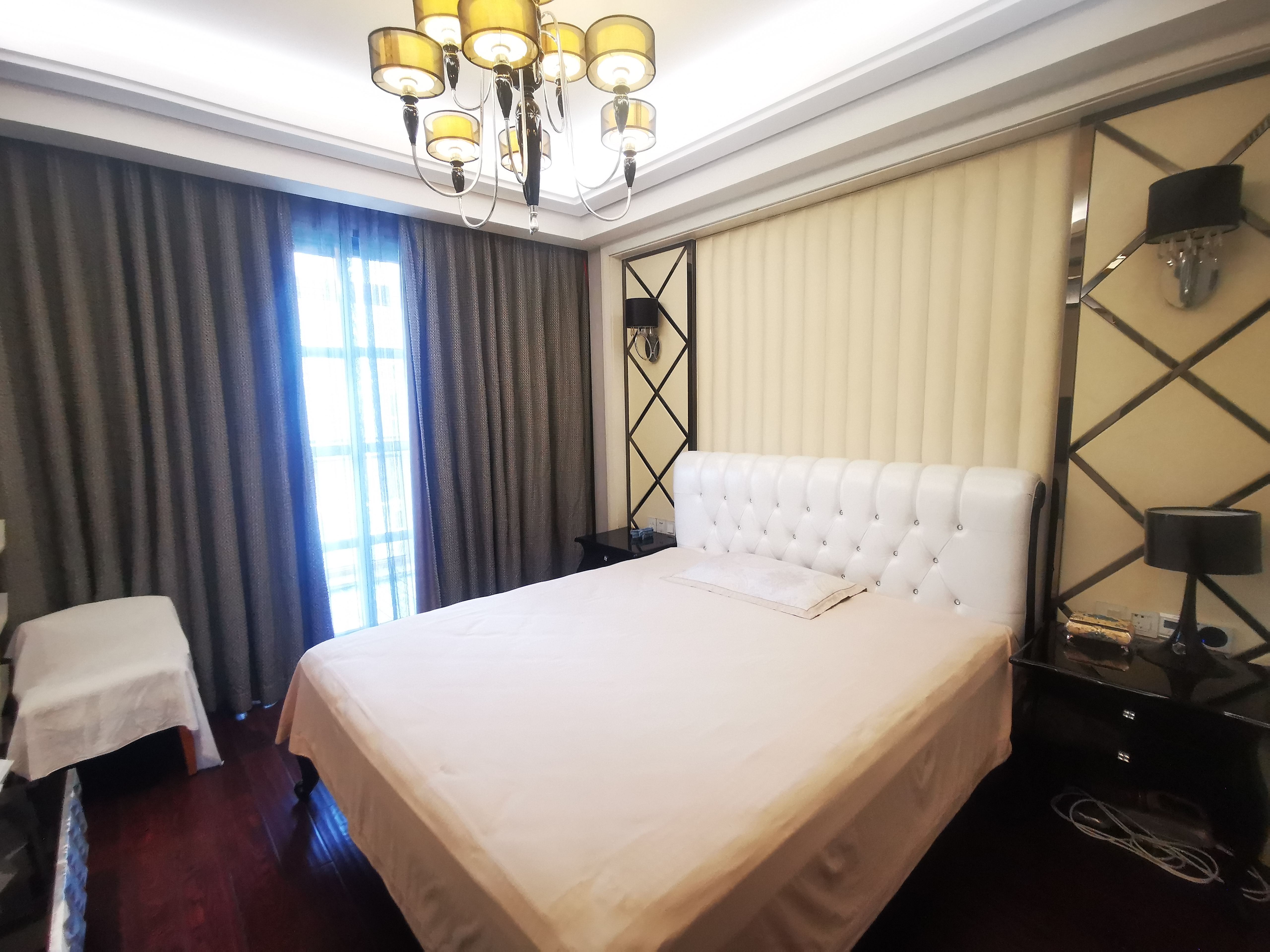 金沙阳光府邸 8室4厅3卫 366.17m&sup2;