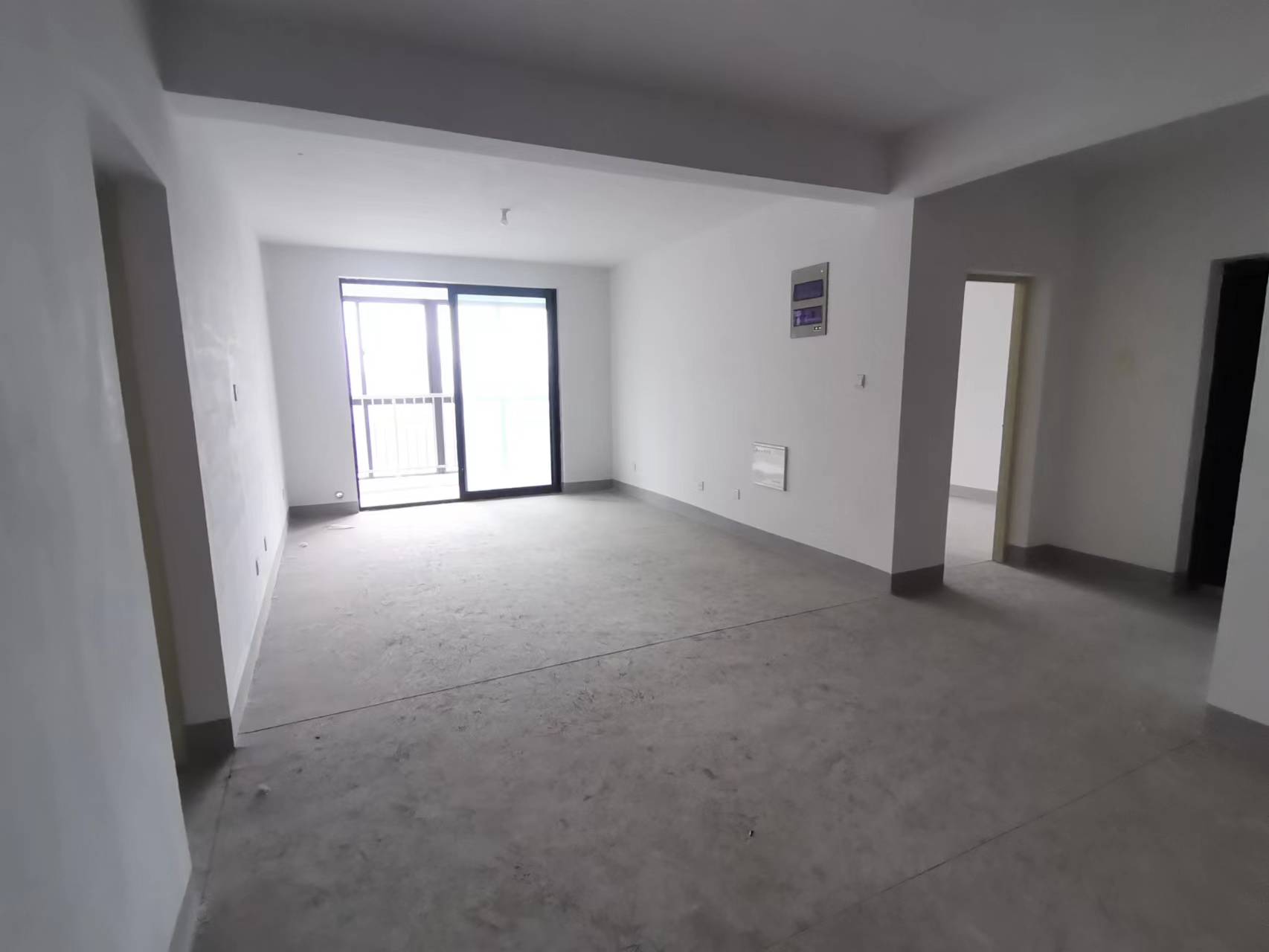中桥名邸 3室2厅2卫 143m&sup2;