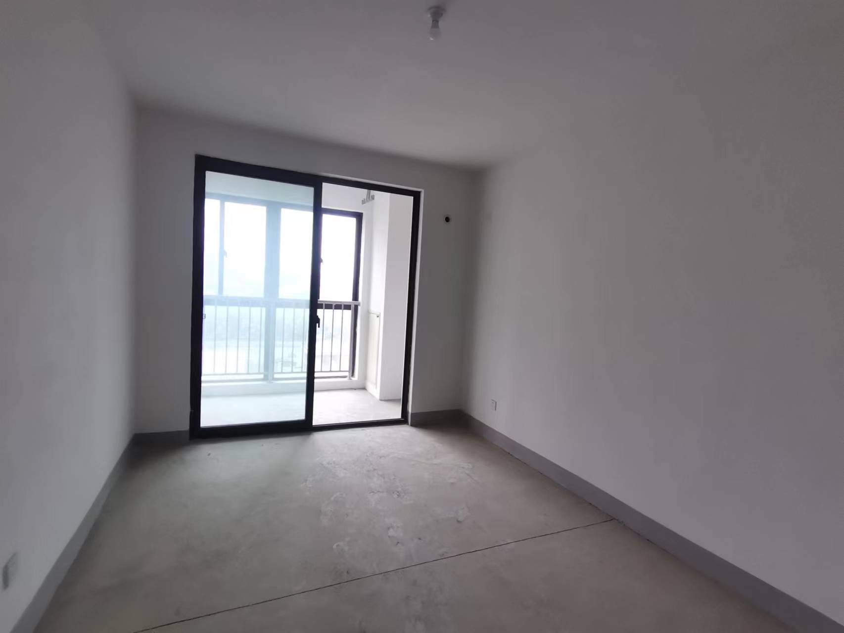 中桥名邸 3室2厅2卫 143m&sup2;