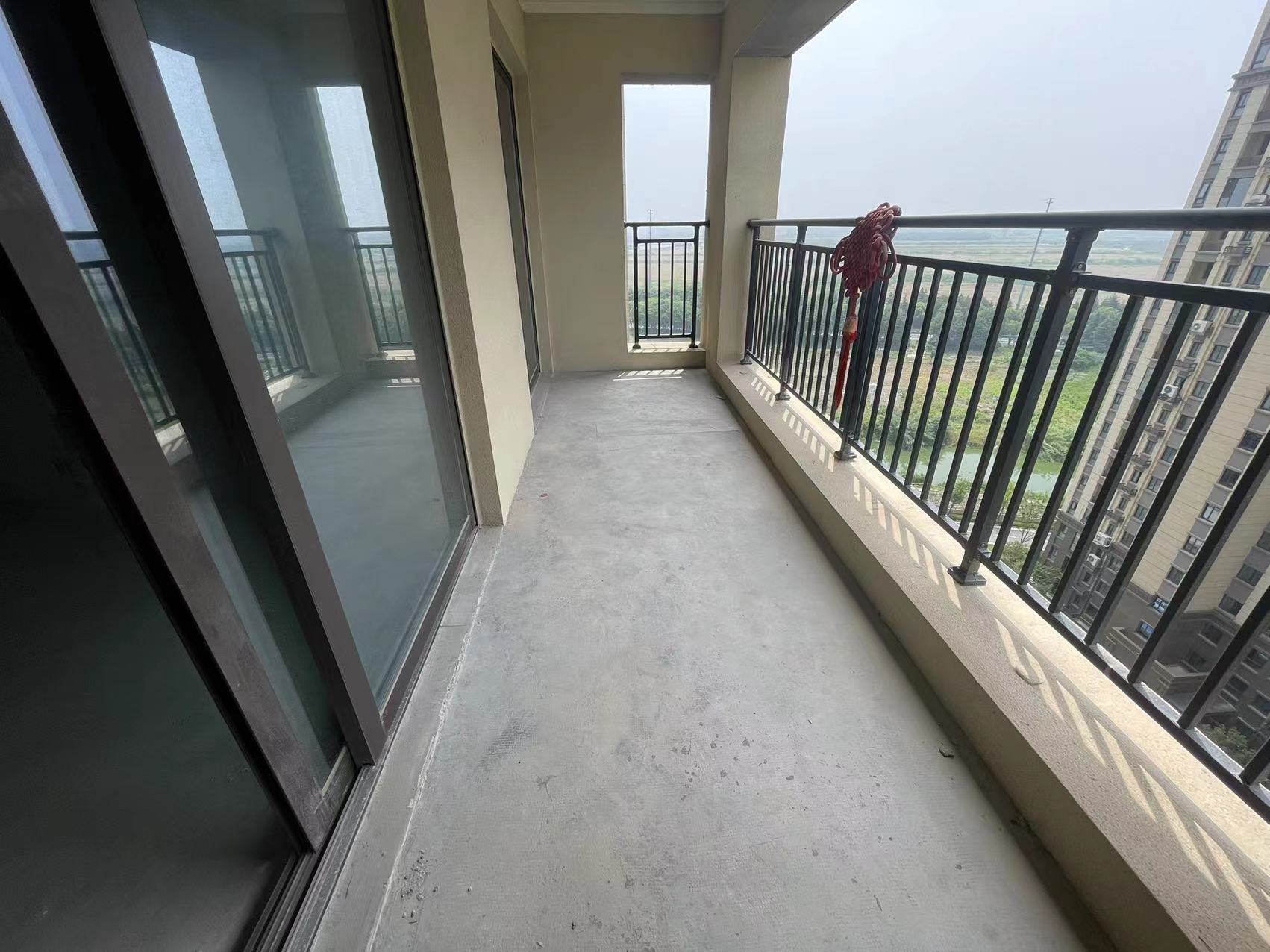 观澜台 3室2厅2卫 120m&sup2;