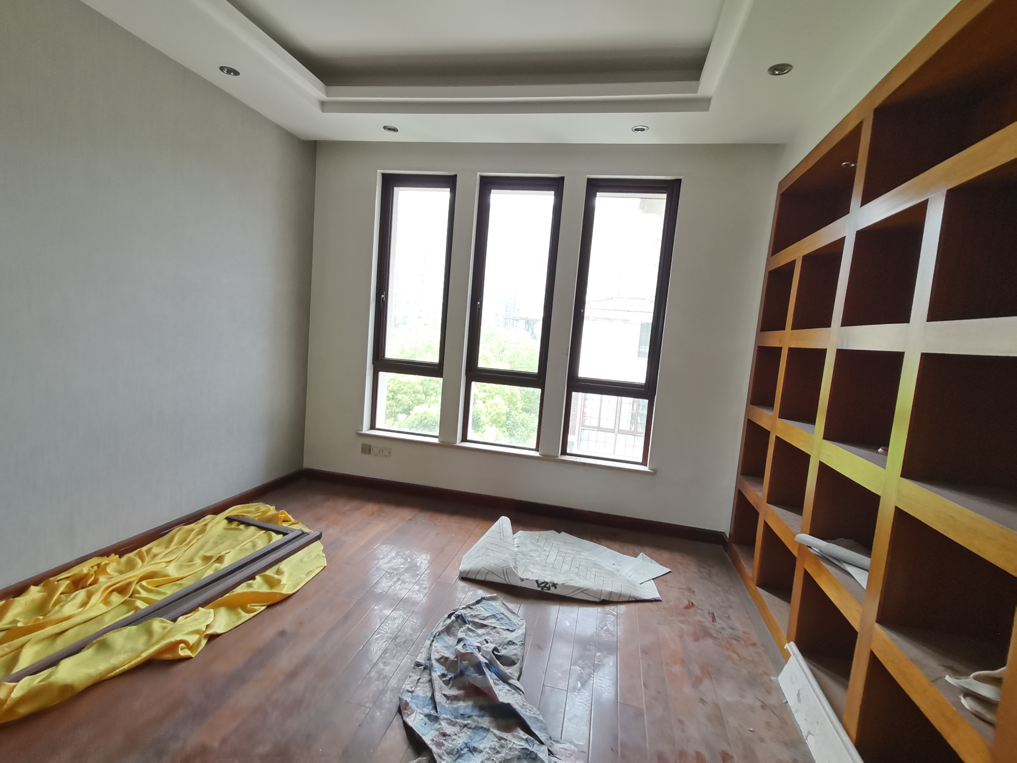 金沙阳光府邸 5室2厅3卫 390m²