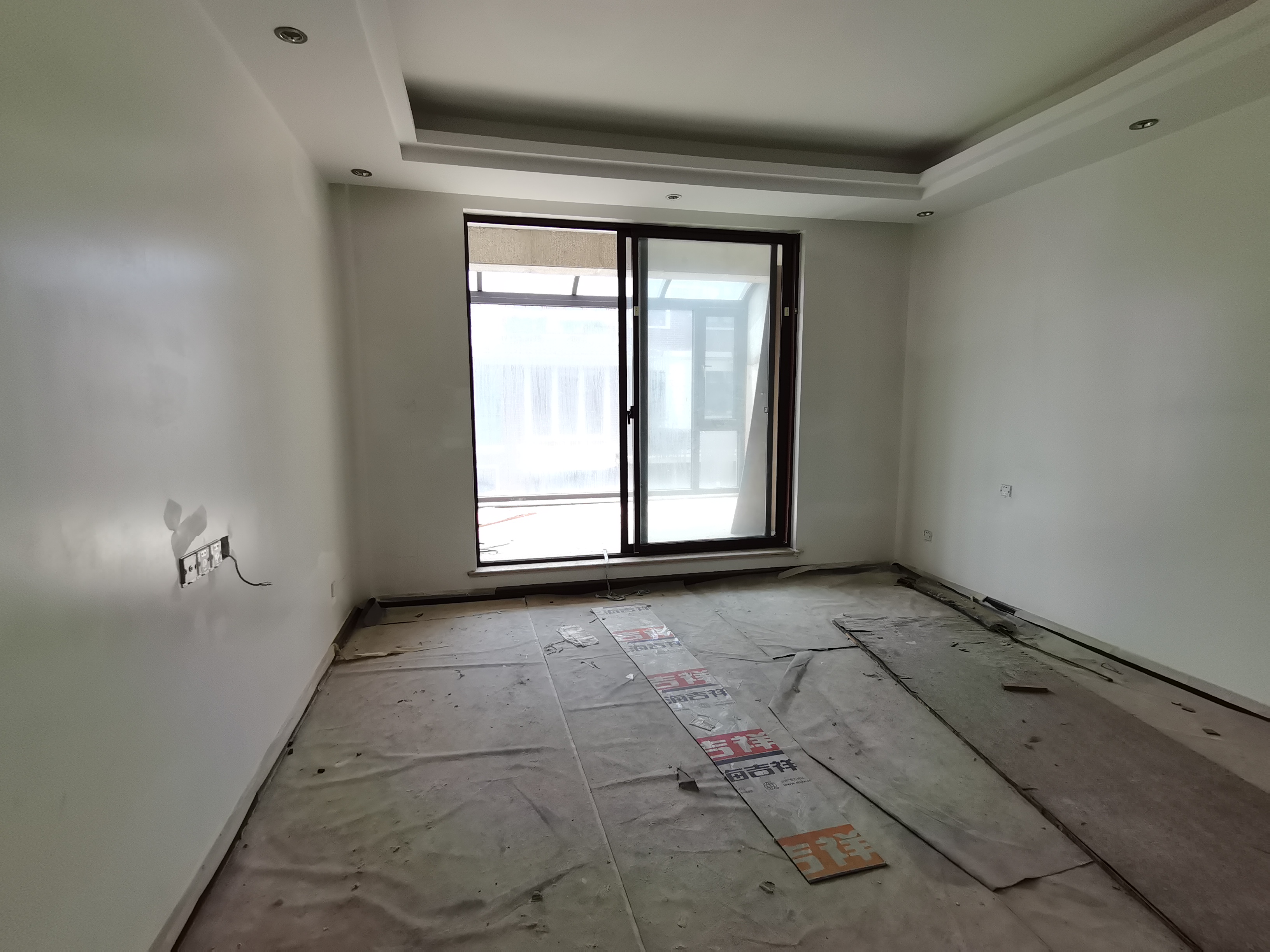 金沙阳光府邸 5室2厅3卫 390m²