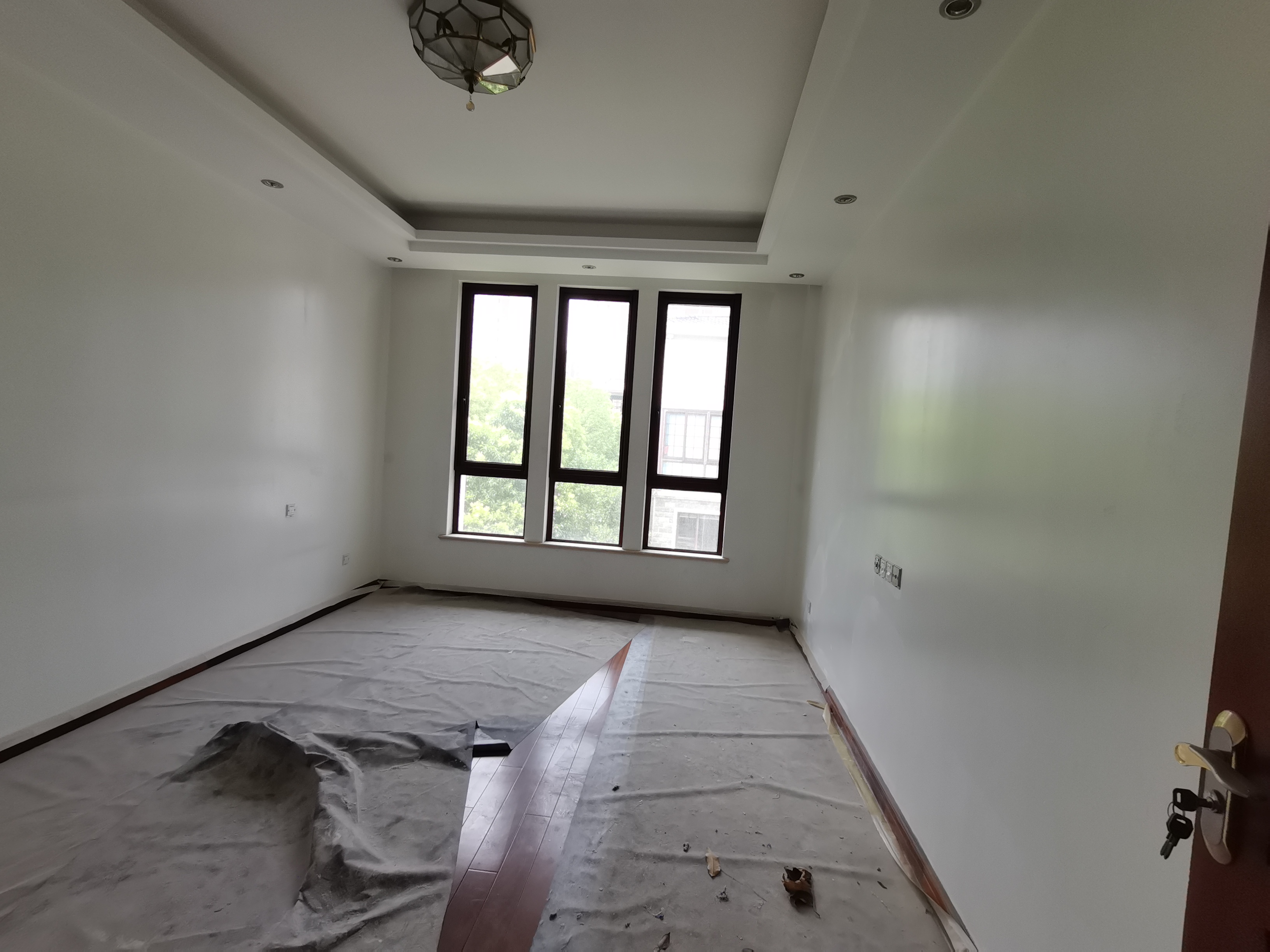 金沙阳光府邸 5室2厅3卫 390m²