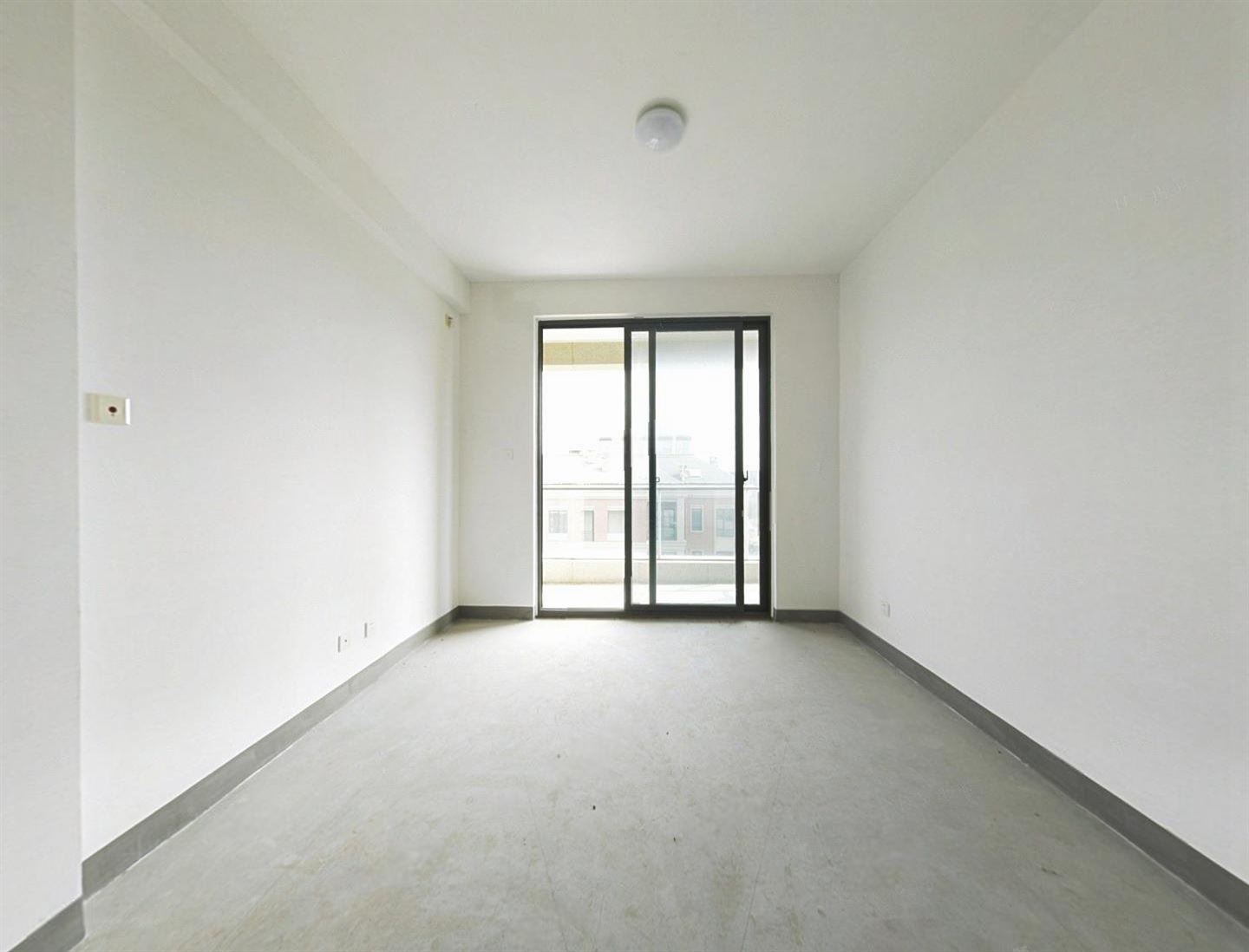 沿海 十里蓝院 2室2厅1卫 82m&sup2;