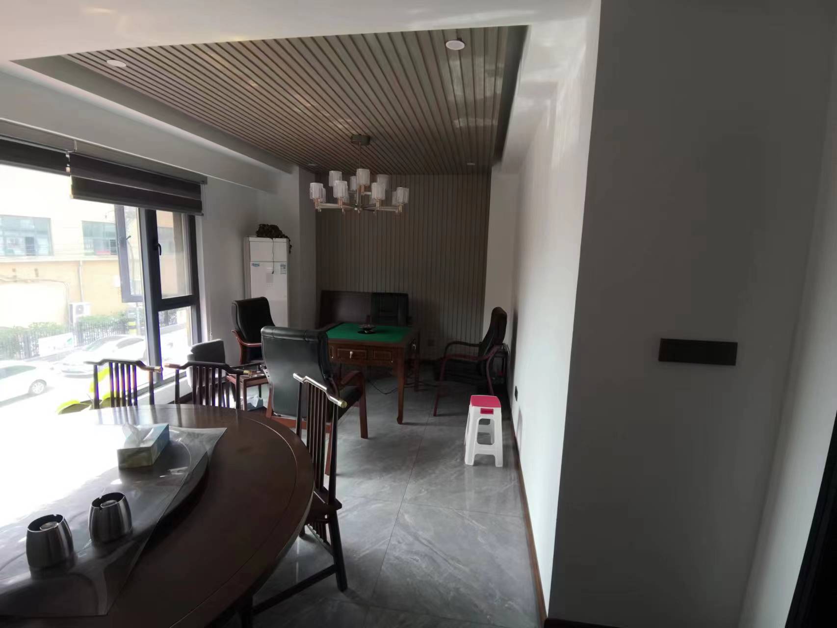 华中园 1室1厅1卫 232.86m²