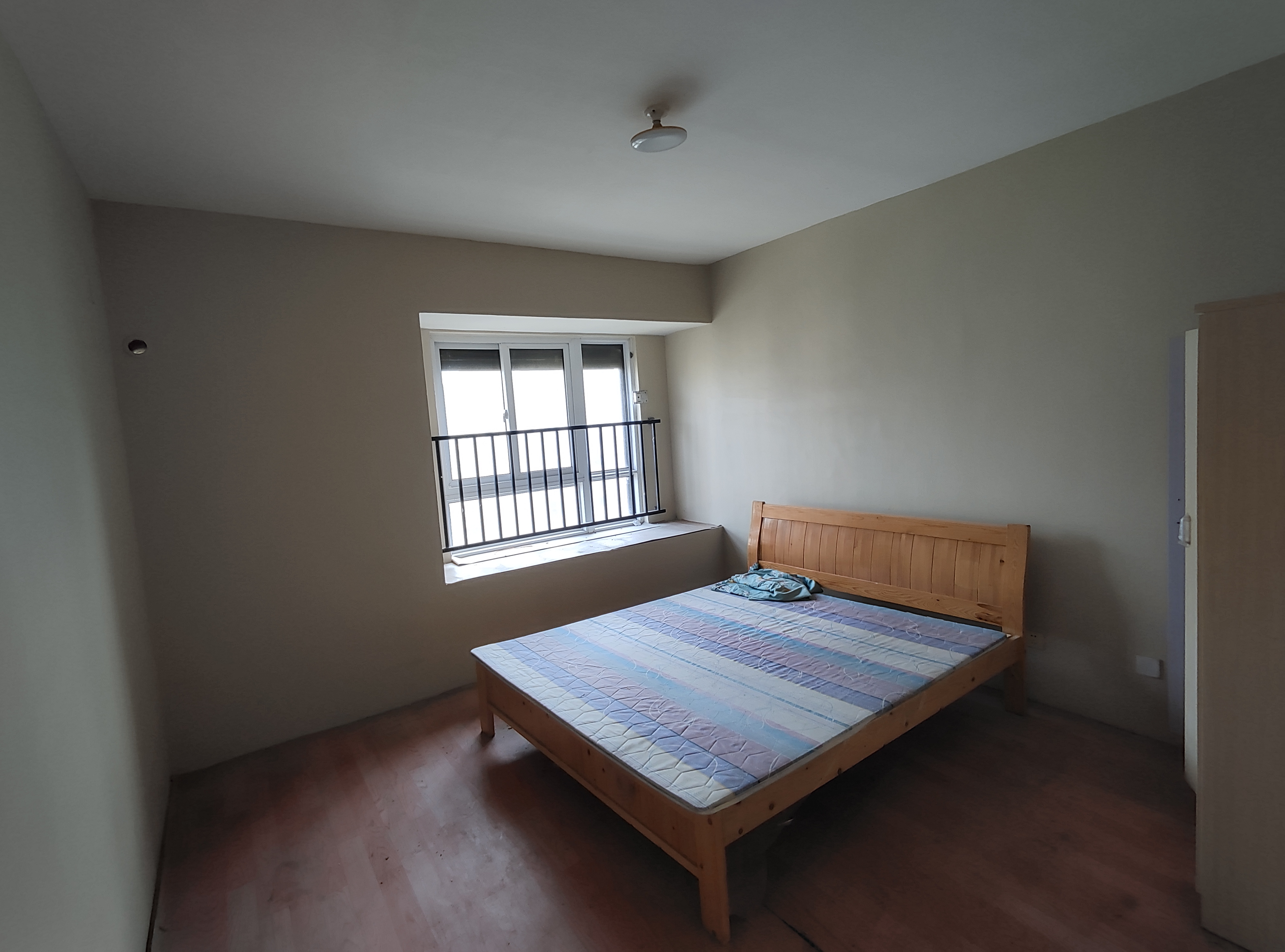 雨润星雨华府 3室2厅2卫 132m&sup2;
