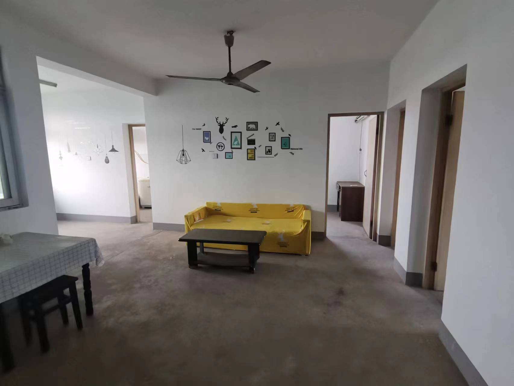 金和小区 3室2厅1卫 102m²