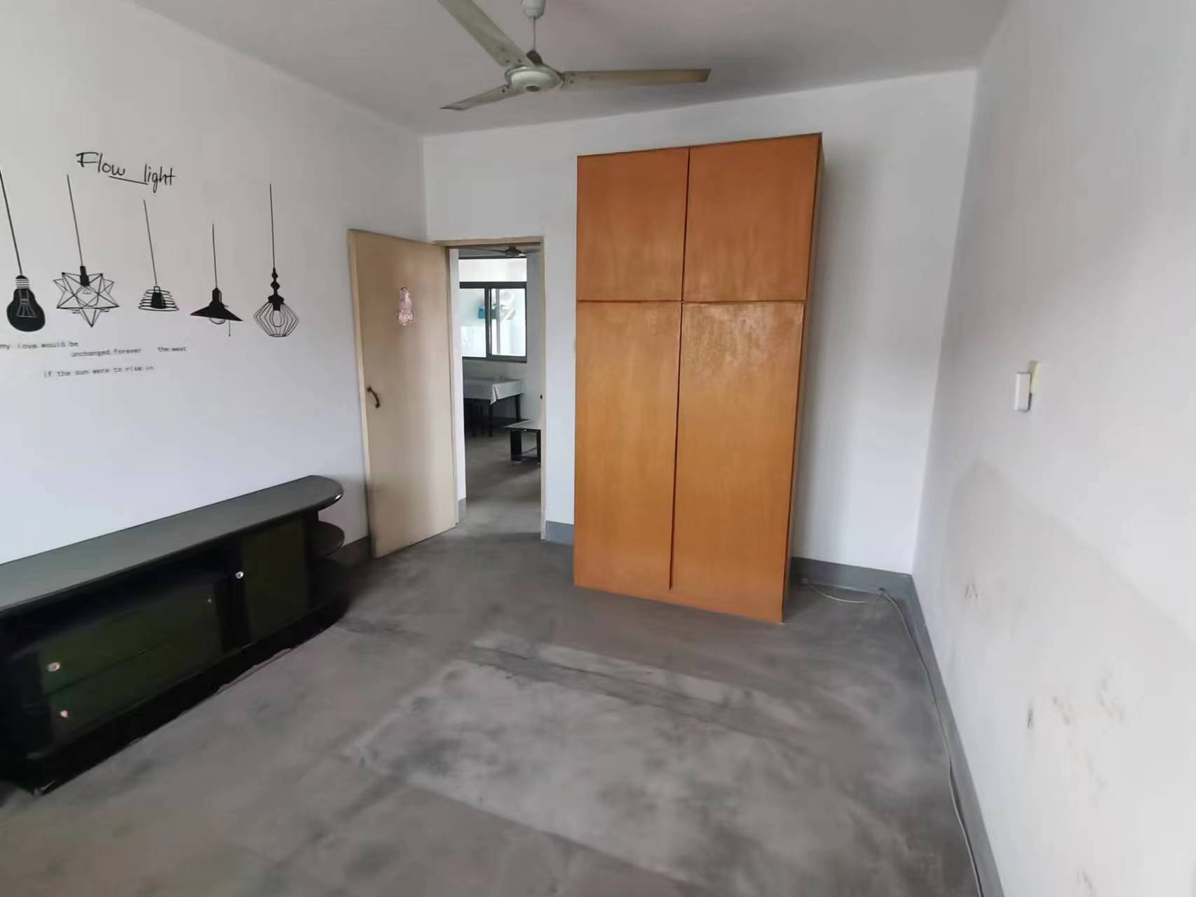 金和小区 3室2厅1卫 102m&sup2;