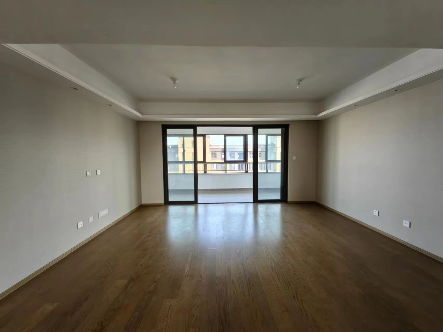 万濠禧园 3室2厅2卫 128m²