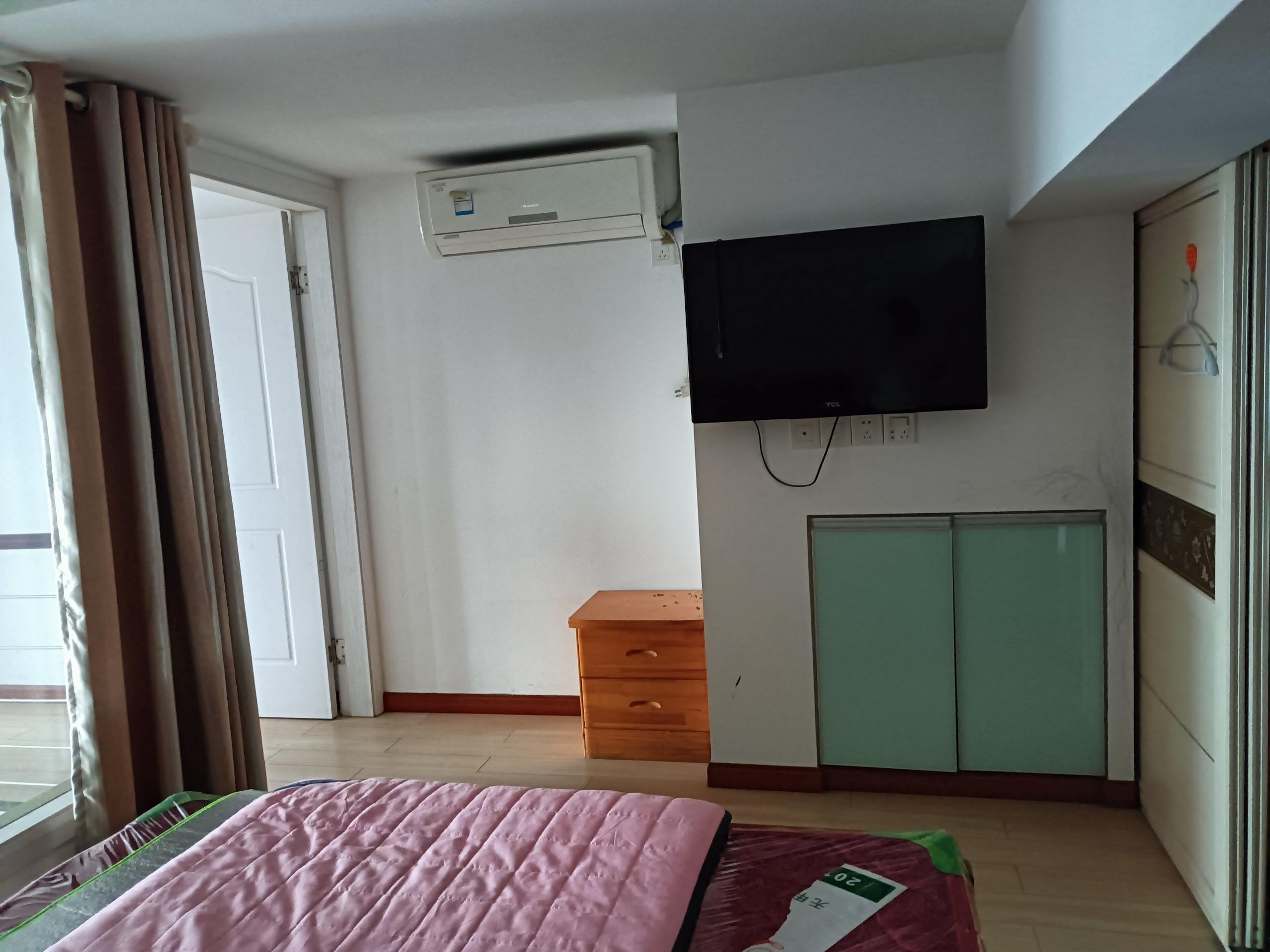 鸿运大厦 2室2厅2卫 65.00m&sup2;