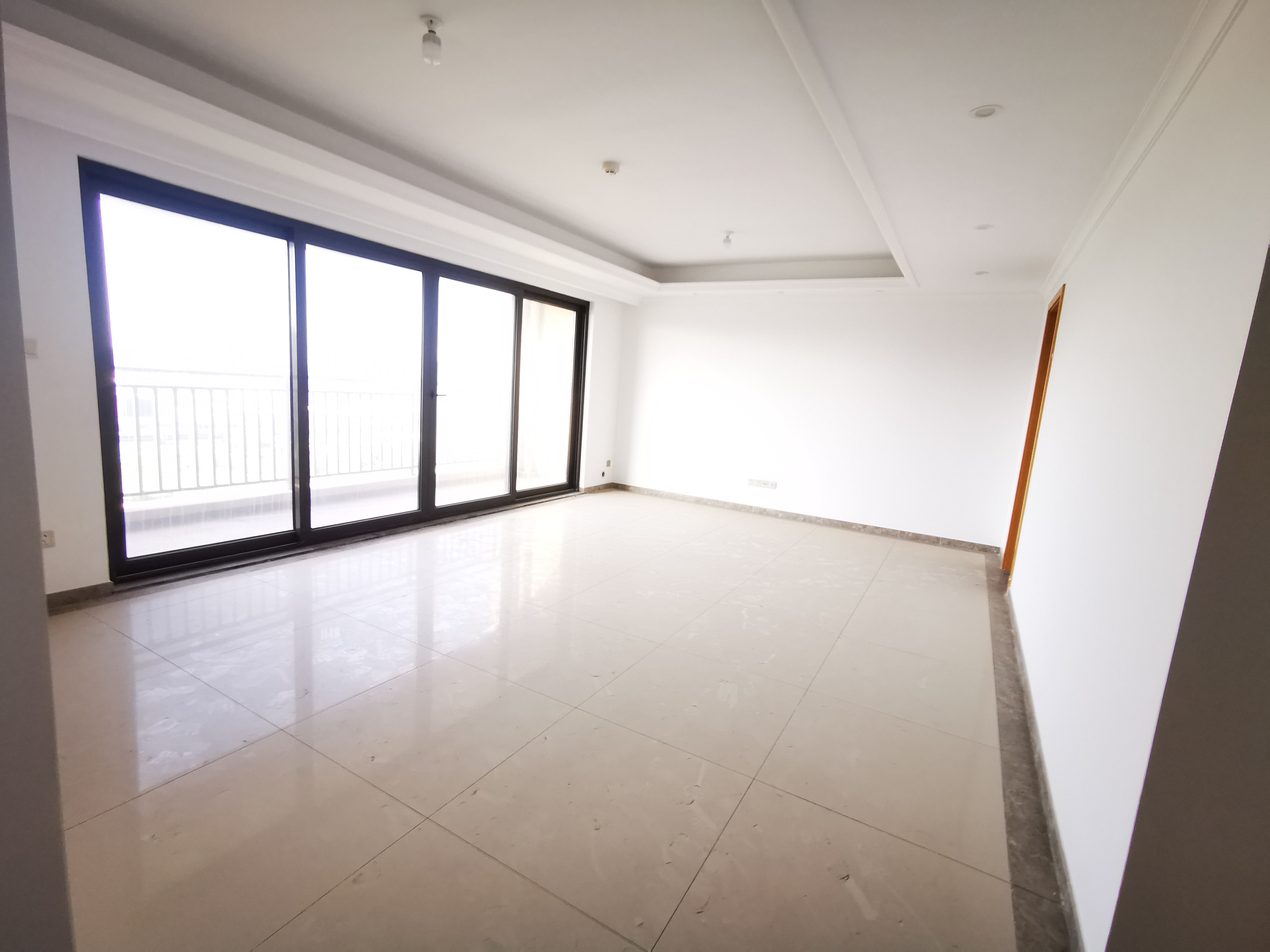 富力院士廷 4室2厅2卫 171m&sup2;
