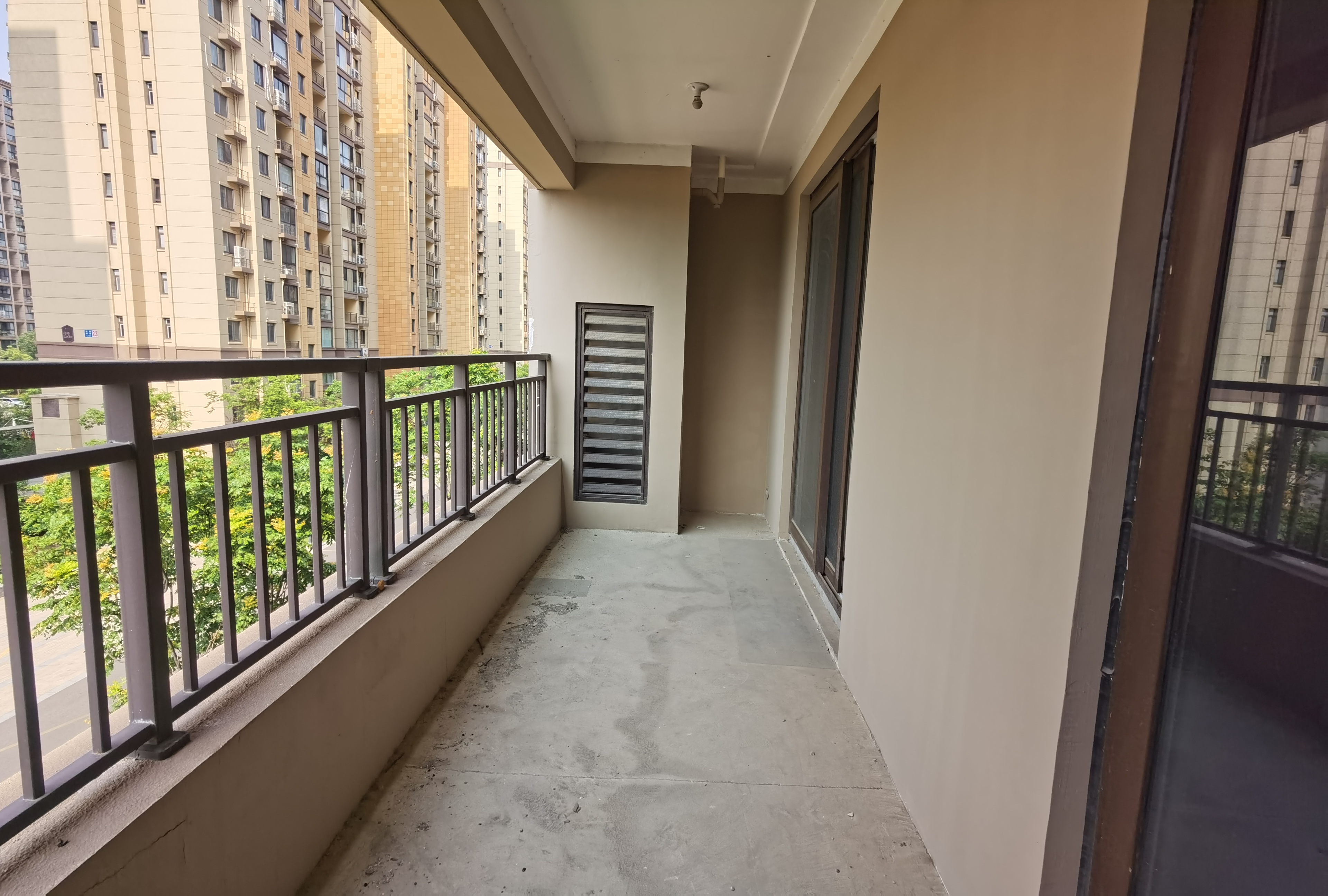 佳源都市 3室2厅2卫 113m&sup2;